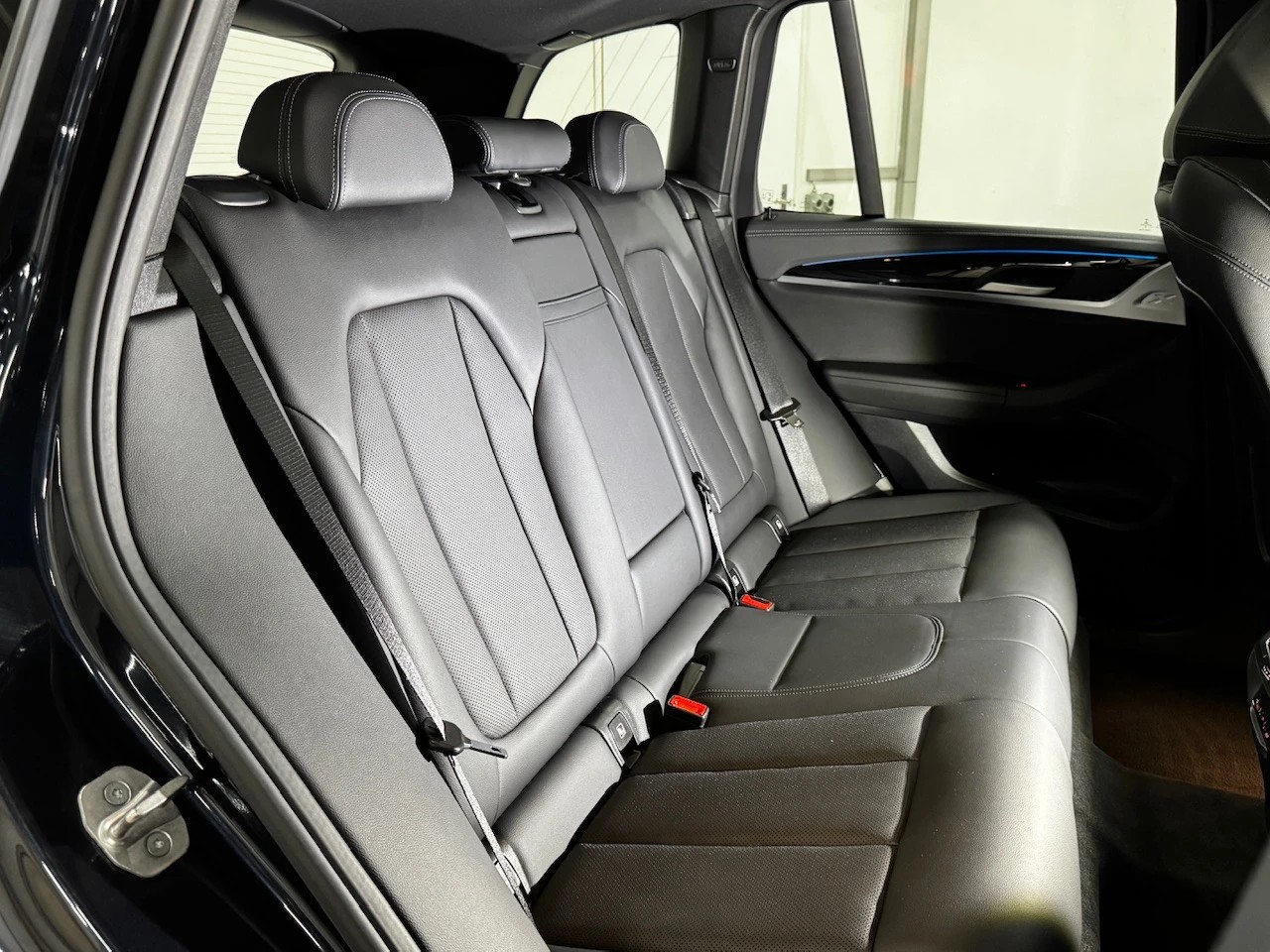 BMW iX3 Inspiring M-Sport 286PS Facelift-image-11