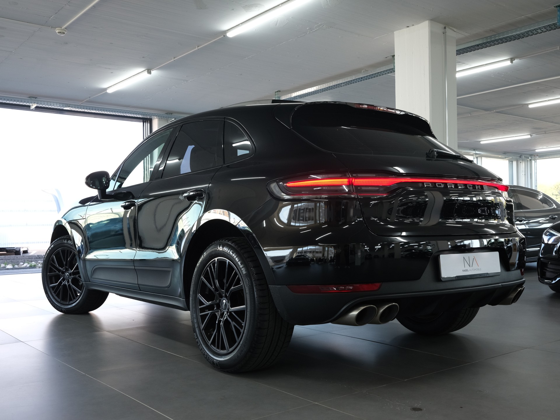 PORSCHE Macan S PDK *Sportabgassanlage* *Bose* *Panorama*-showroom-element-3