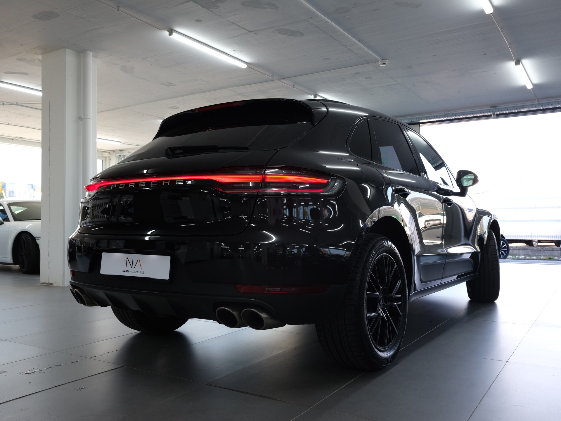 PORSCHE Macan S PDK *Sportabgassanlage* *Bose* *Panorama*-showroom-element-1