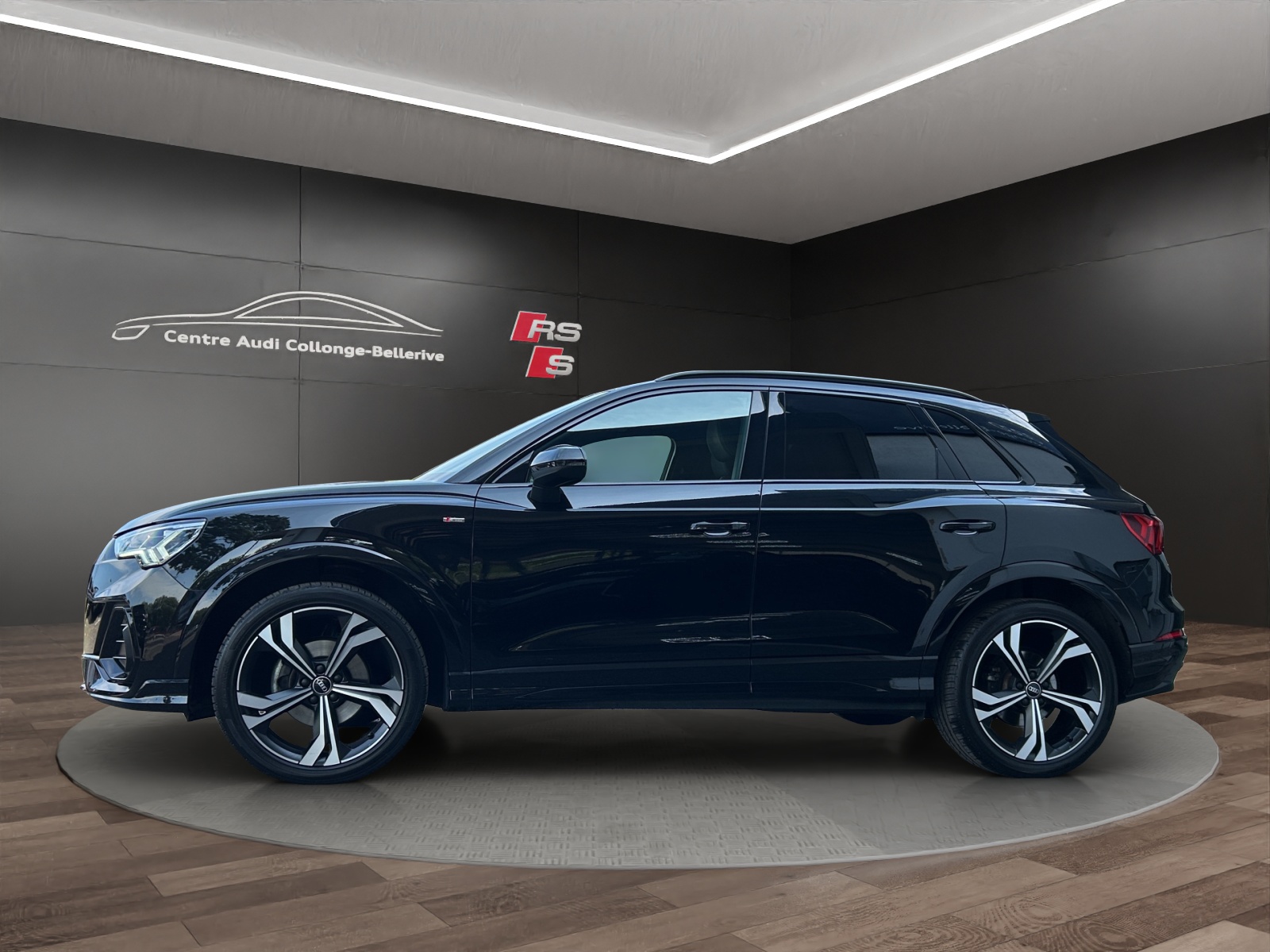 AUDI Q3 35 TFSI S line Attraction S-tronic-showroom-element-2