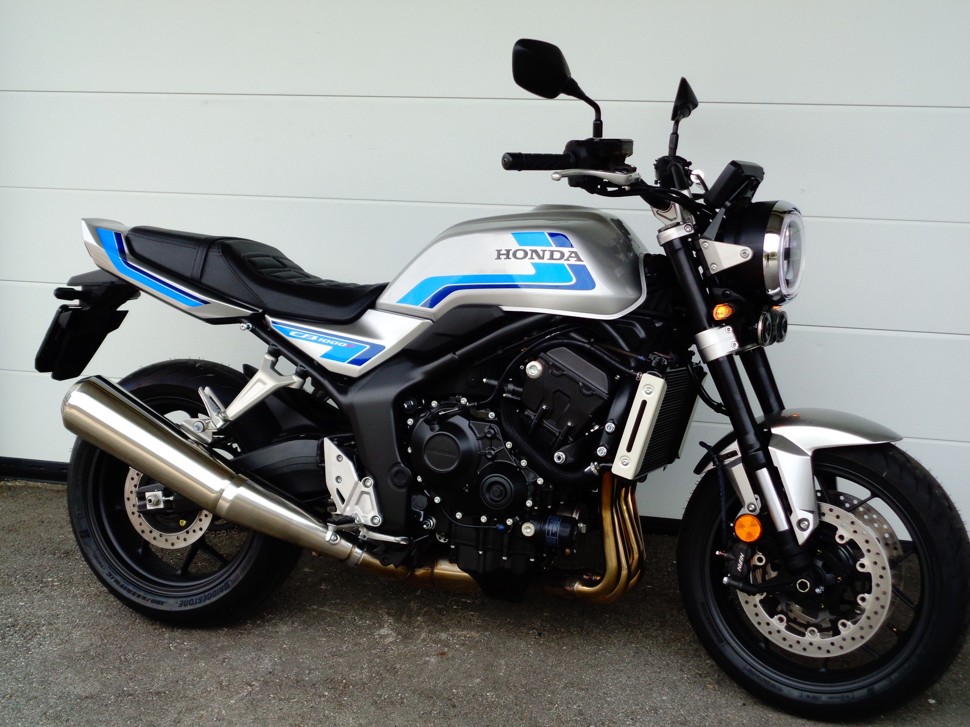 HONDA CB 1000 F A-image-0