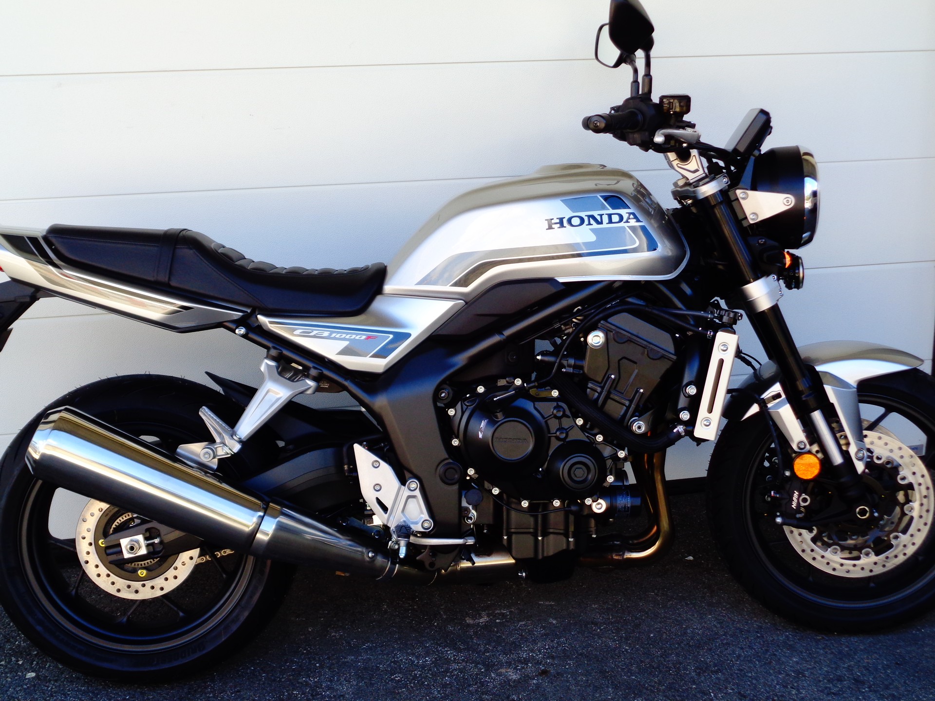 HONDA CB 1000 F A-image-4