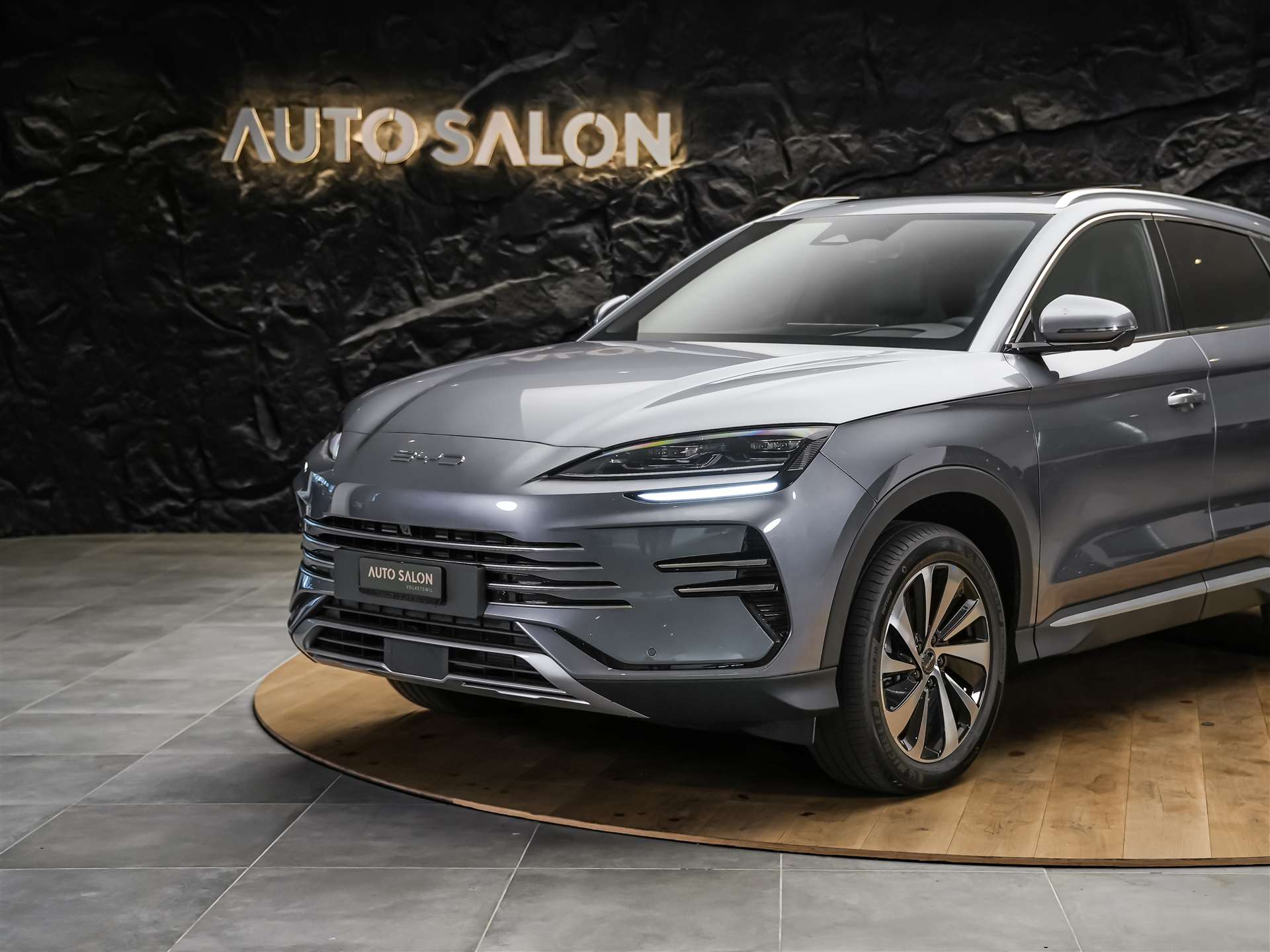 BYD Seal U DM-i Design AWD *SOFORT Verfügbar*Werksgarantie*Lenkradheizung*Sitzbelüftung*360° Kamera*-image-15