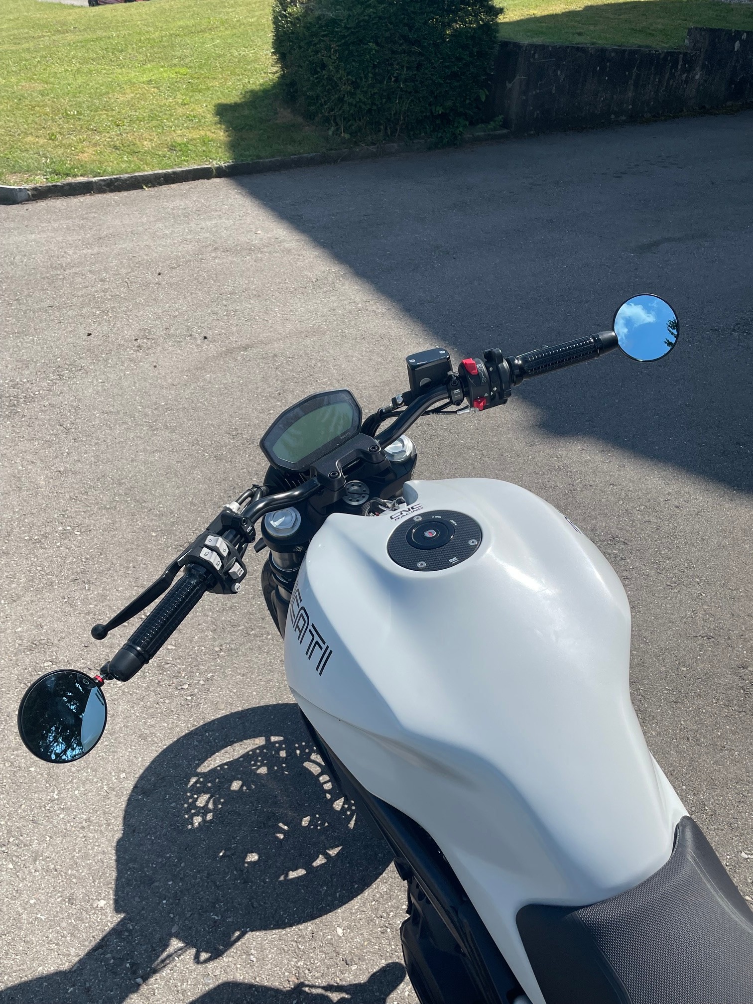 DUCATI MONSTER 797-image-1