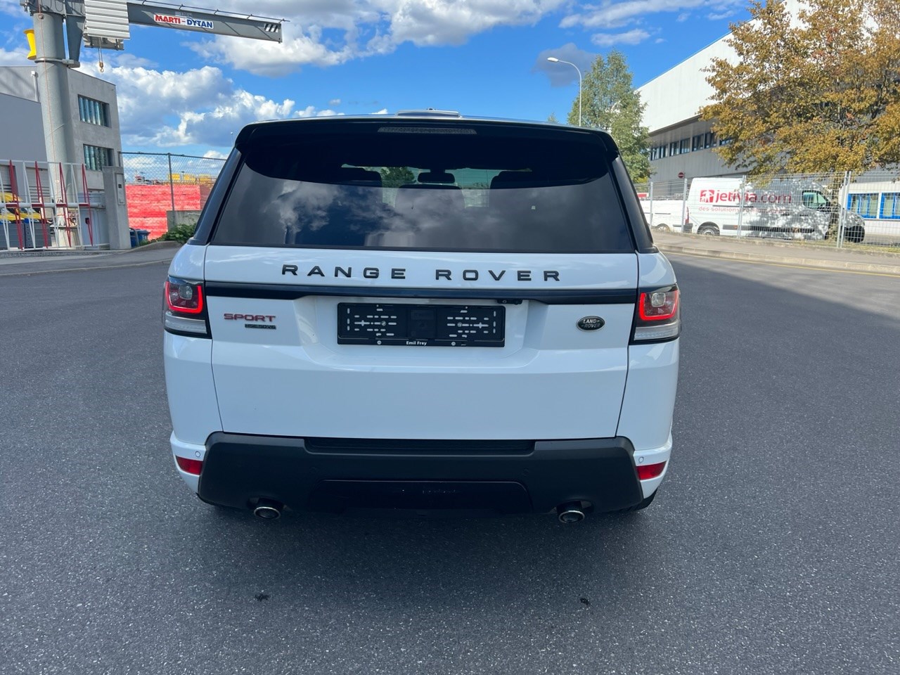 LAND ROVER Range Rover Sport 3.0 SDV6 Dynamic Aut.-image-4