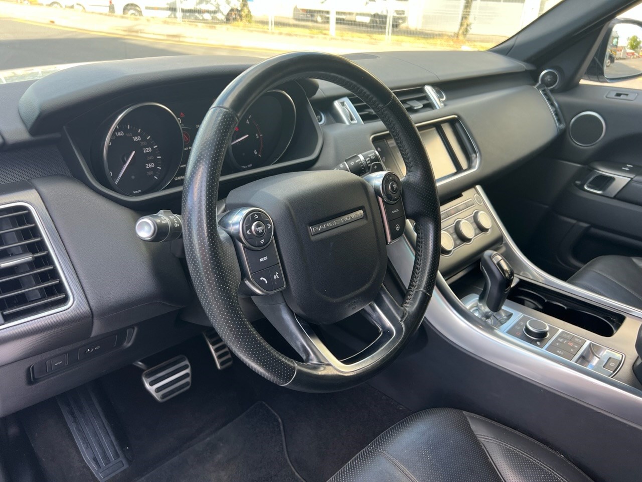 LAND ROVER Range Rover Sport 3.0 SDV6 Dynamic Aut.-image-9