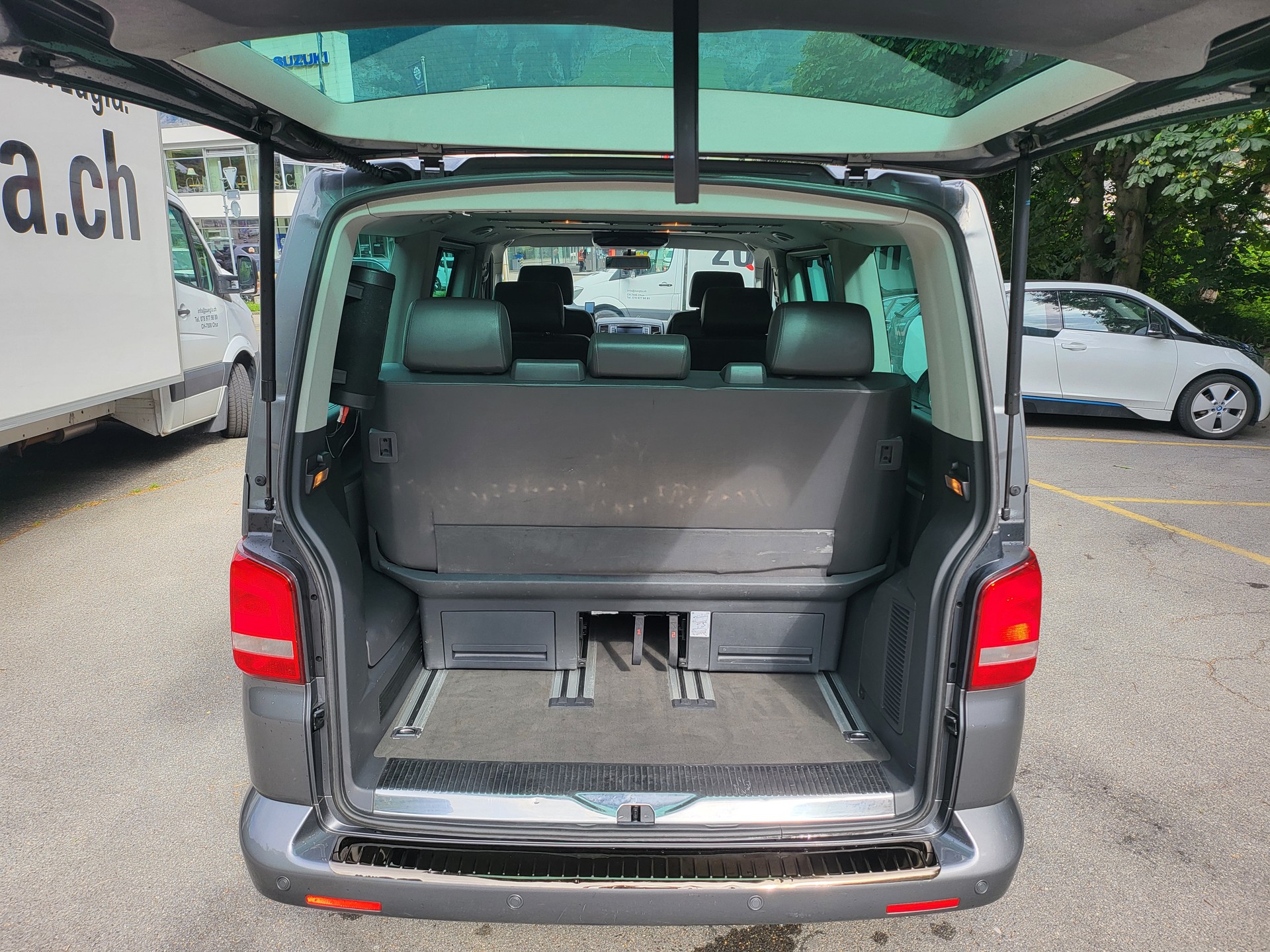 VW T5 Multivan 2.0 Bi-TDI CR Highline-image-13