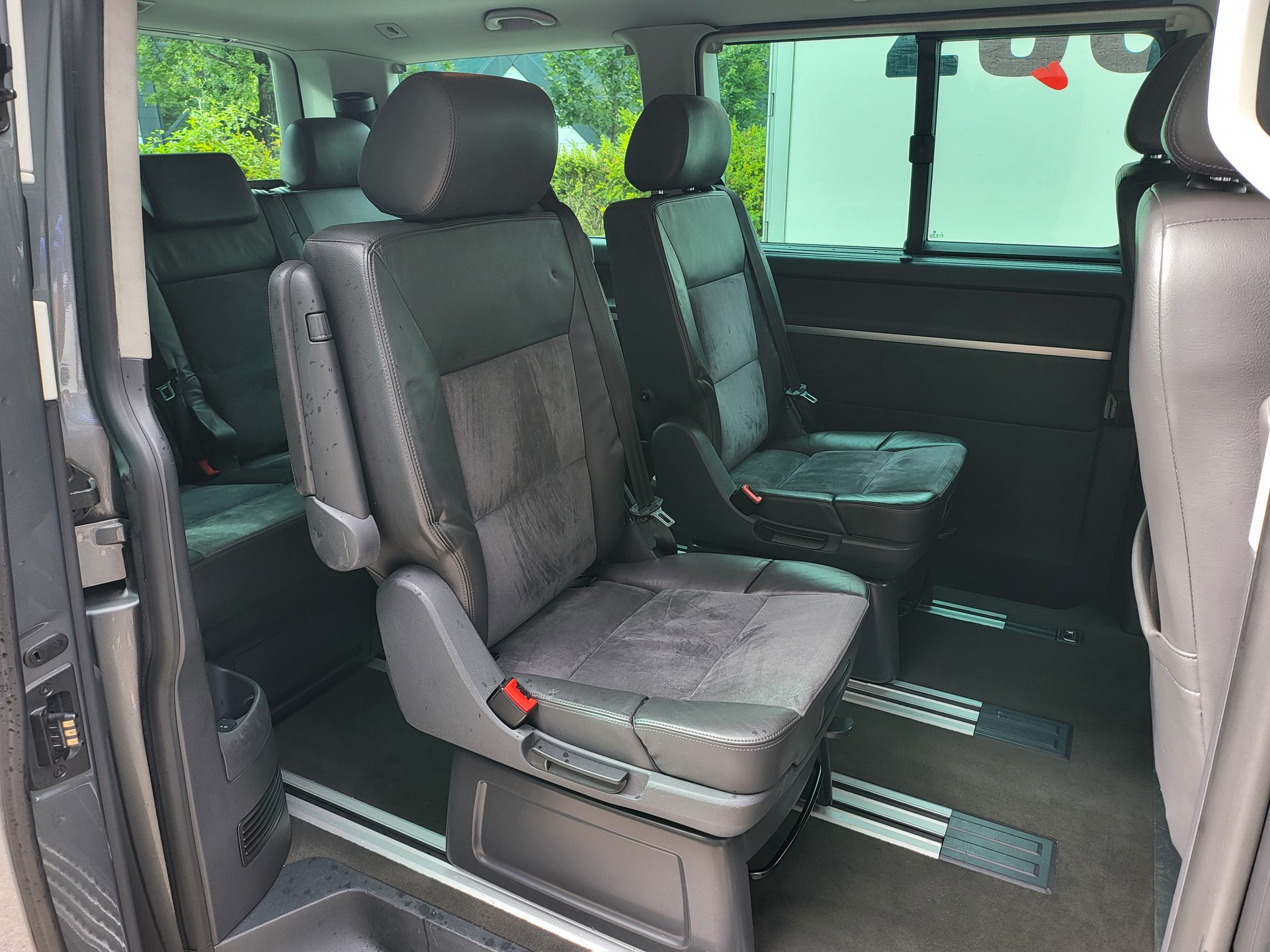 VW T5 Multivan 2.0 Bi-TDI CR Highline-image-11