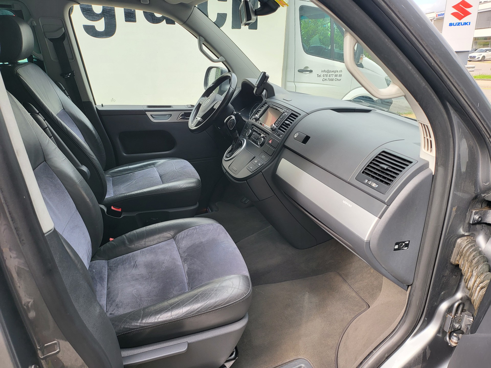 VW T5 Multivan 2.0 Bi-TDI CR Highline-image-8