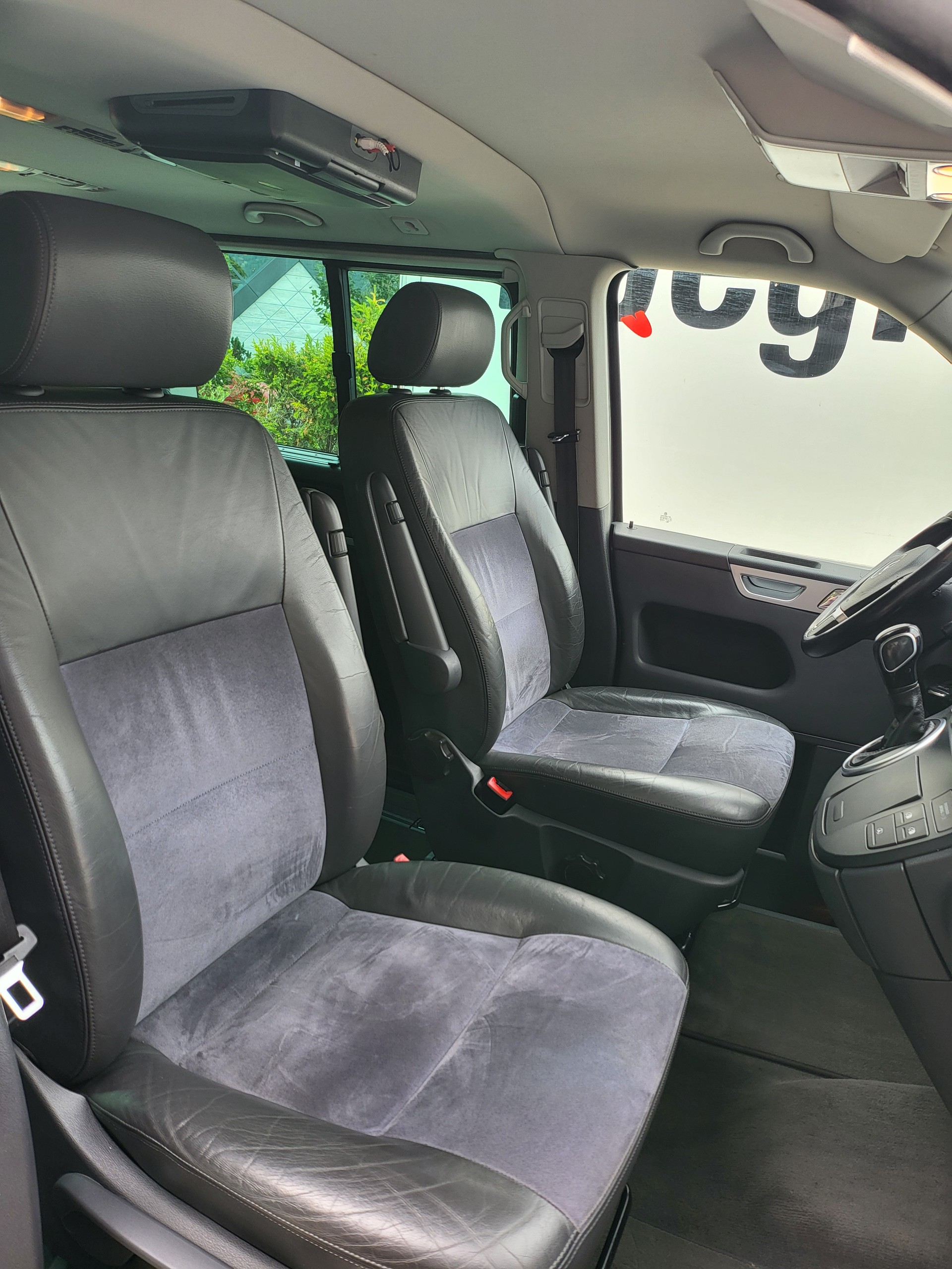 VW T5 Multivan 2.0 Bi-TDI CR Highline-image-10