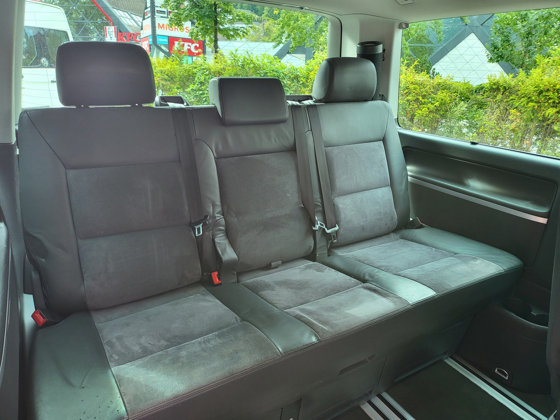 VW T5 Multivan 2.0 Bi-TDI CR Highline-image-12