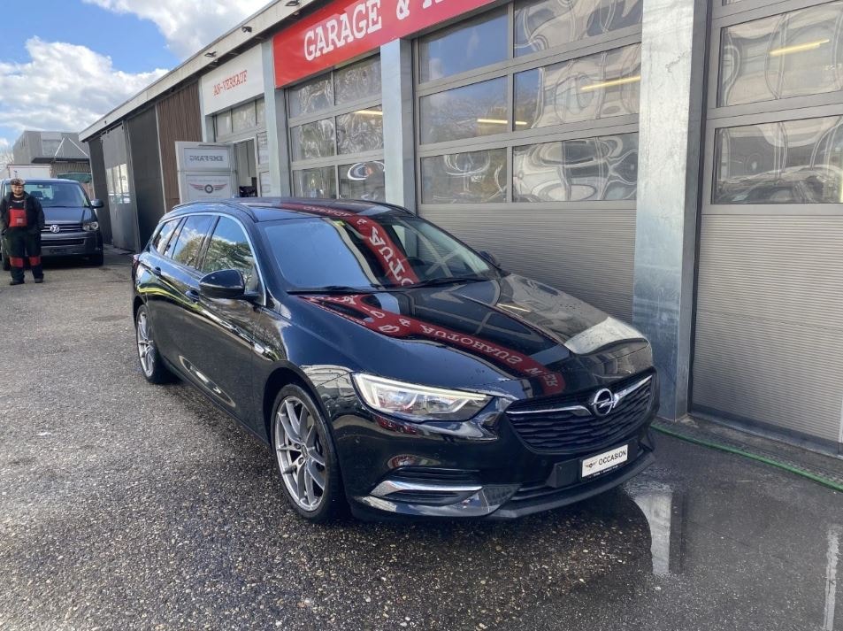 OPEL Insignia 2.0 CDTI Sports Tourer Edition Automatic-image-2