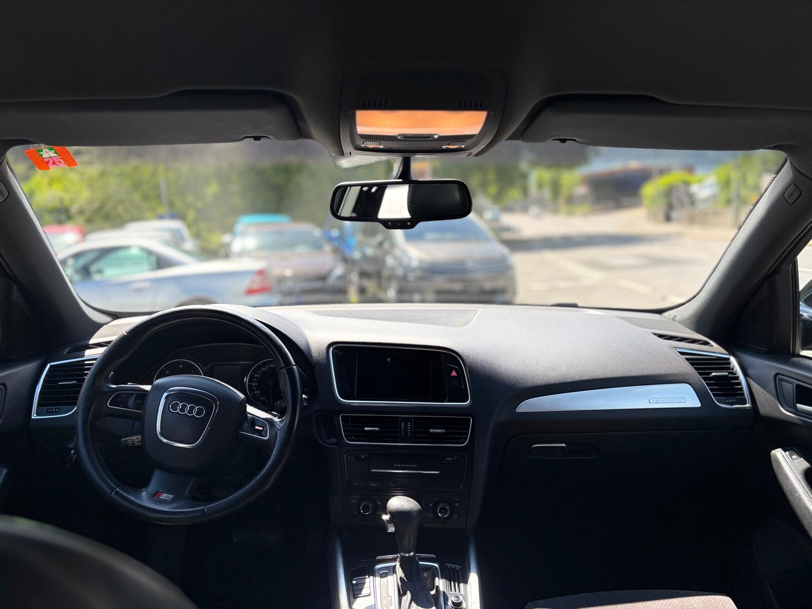 AUDI Q5 2.0 TDI quattro S-tronic-image-9