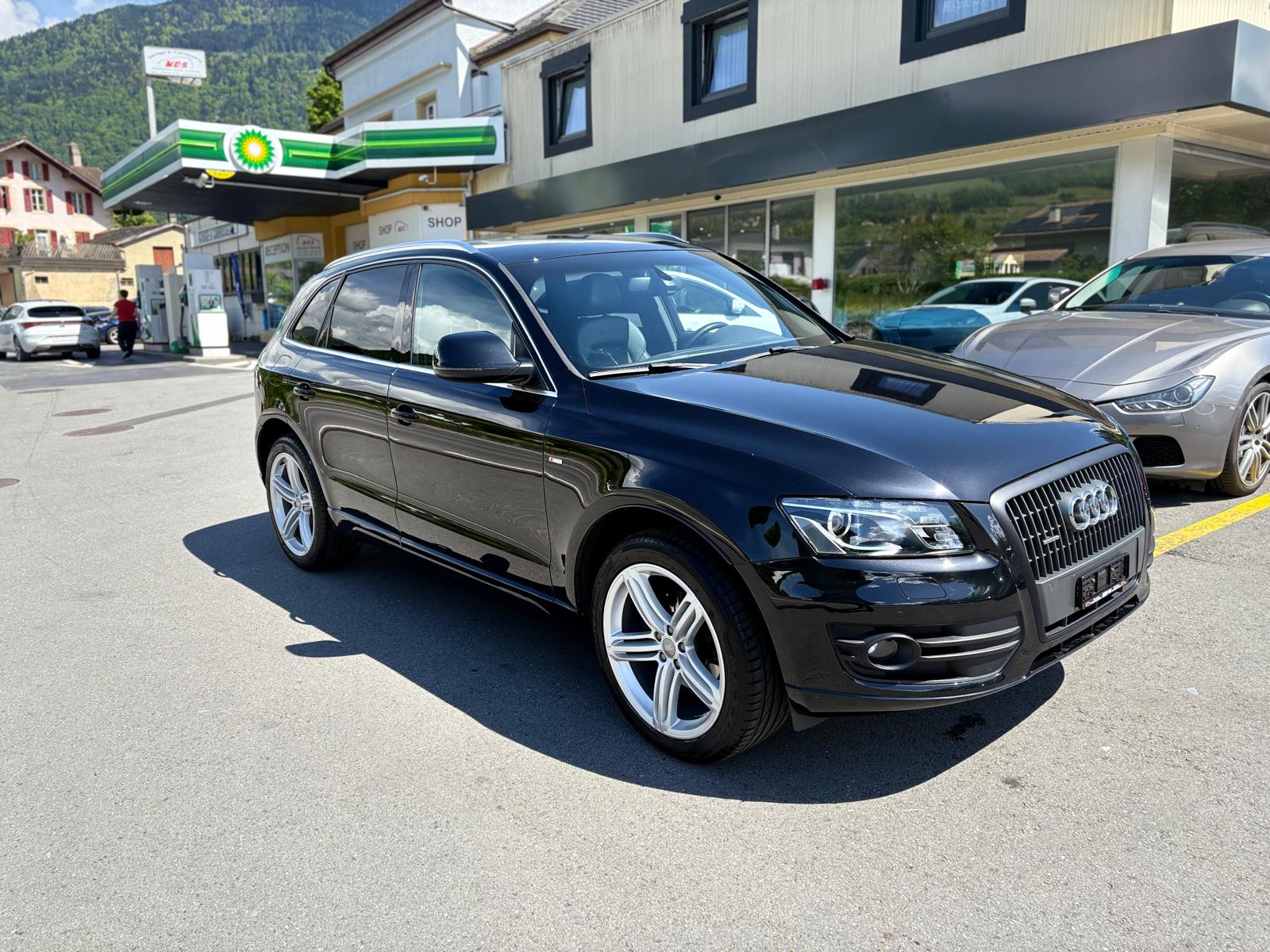 AUDI Q5 2.0 TDI quattro S-tronic-image-2