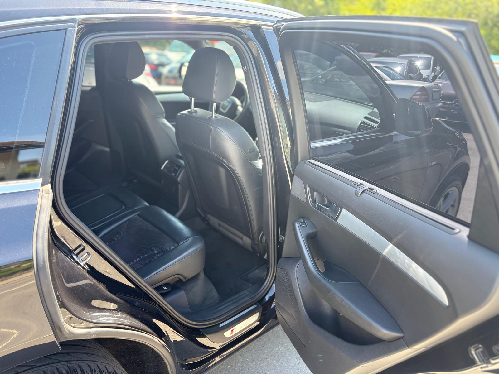AUDI Q5 2.0 TDI quattro S-tronic-image-12