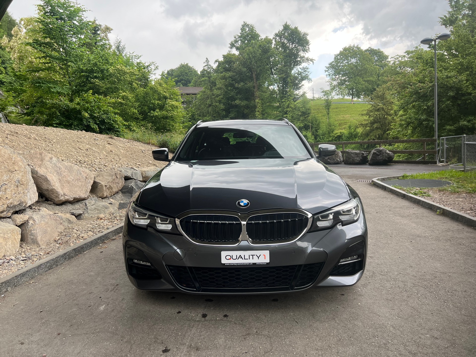 BMW 330i Touring xDrive Steptronic M Sport-image-1