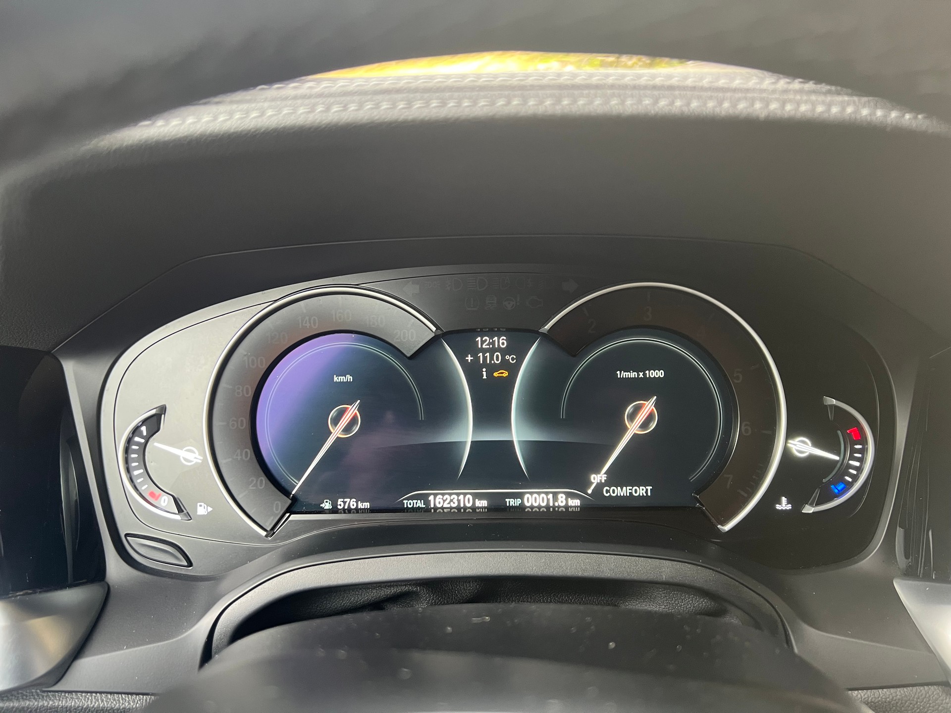 BMW 330i Touring xDrive Steptronic M Sport-image-12