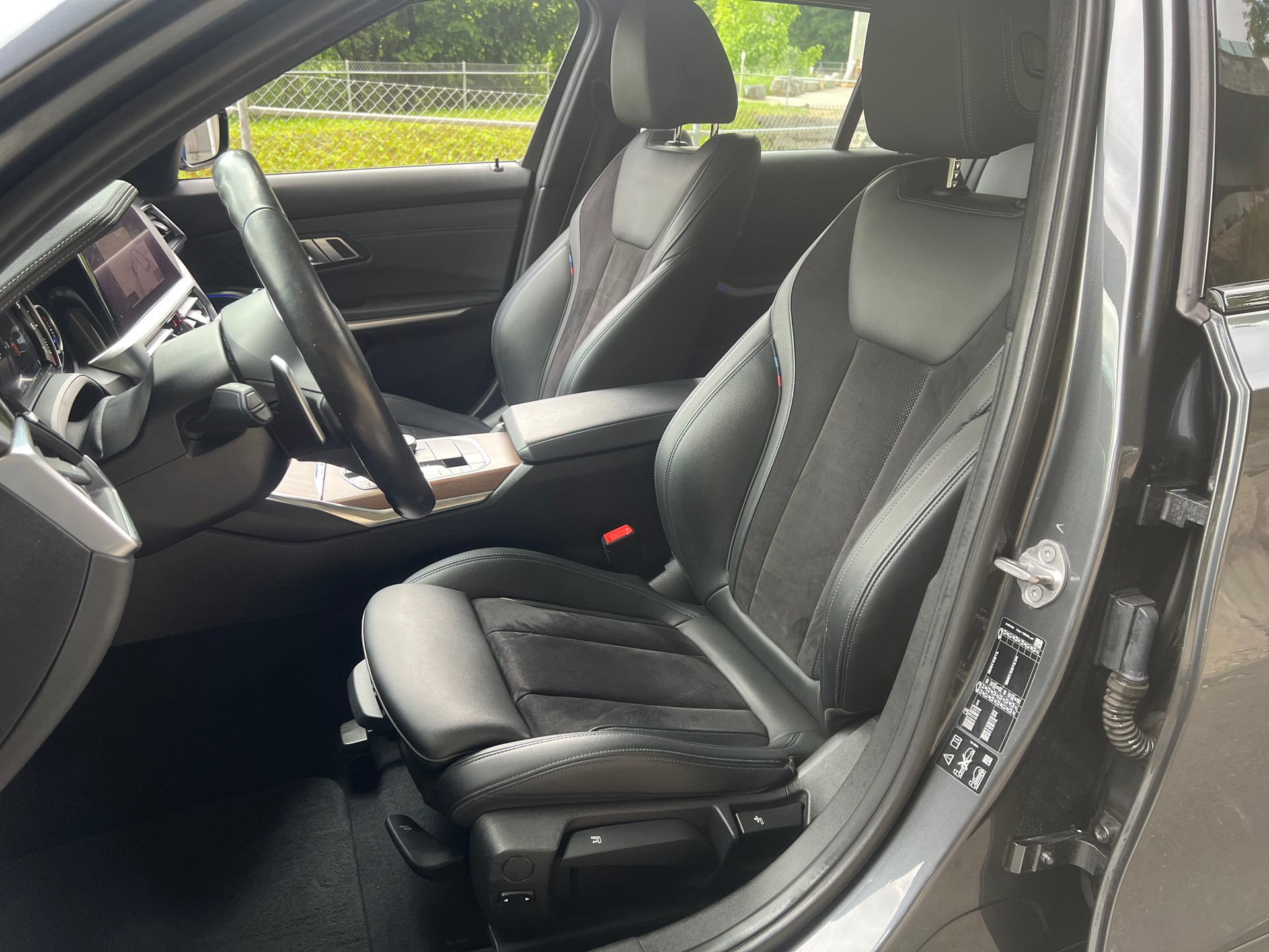 BMW 330i Touring xDrive Steptronic M Sport-image-9