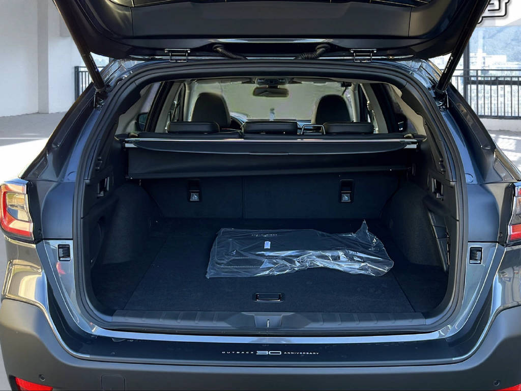 SUBARU Outback 2.5i Final Edition-image-15