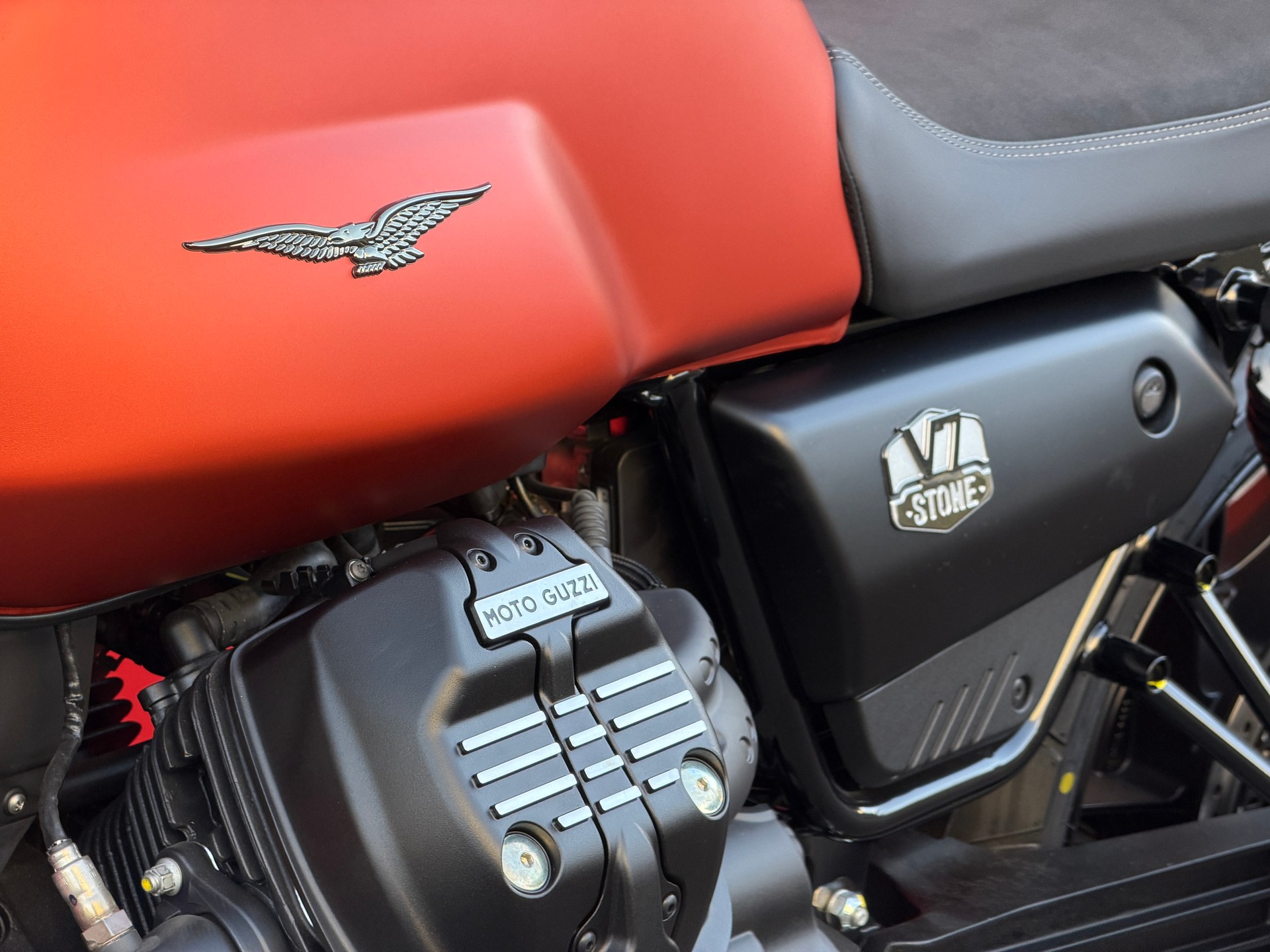 MOTO GUZZI V7 IV 850 Stone-image-3