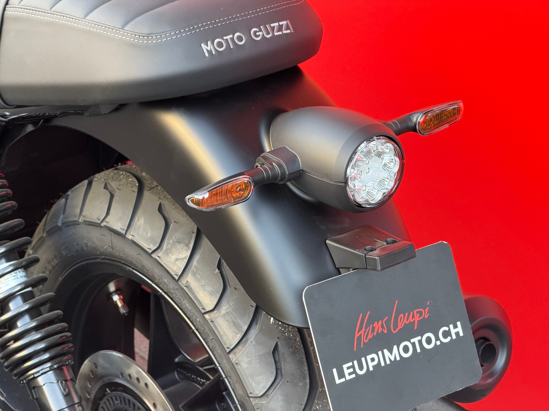 MOTO GUZZI V7 IV 850 Stone-image-6