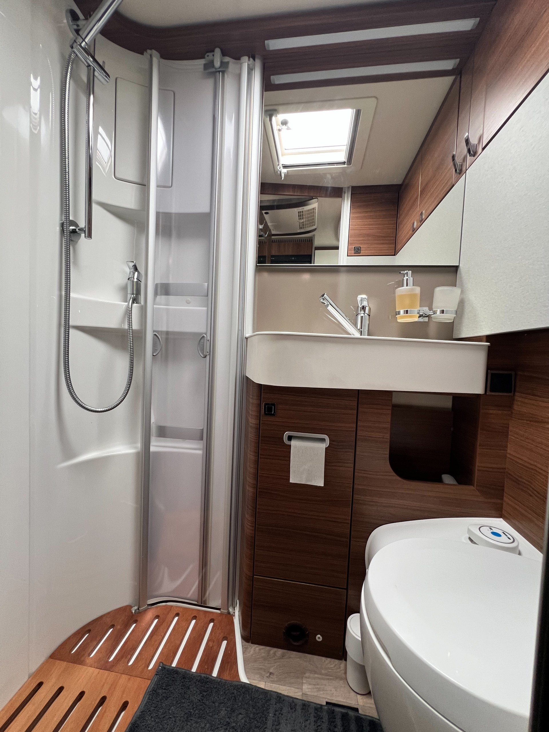 HYMER B580MC-image-12