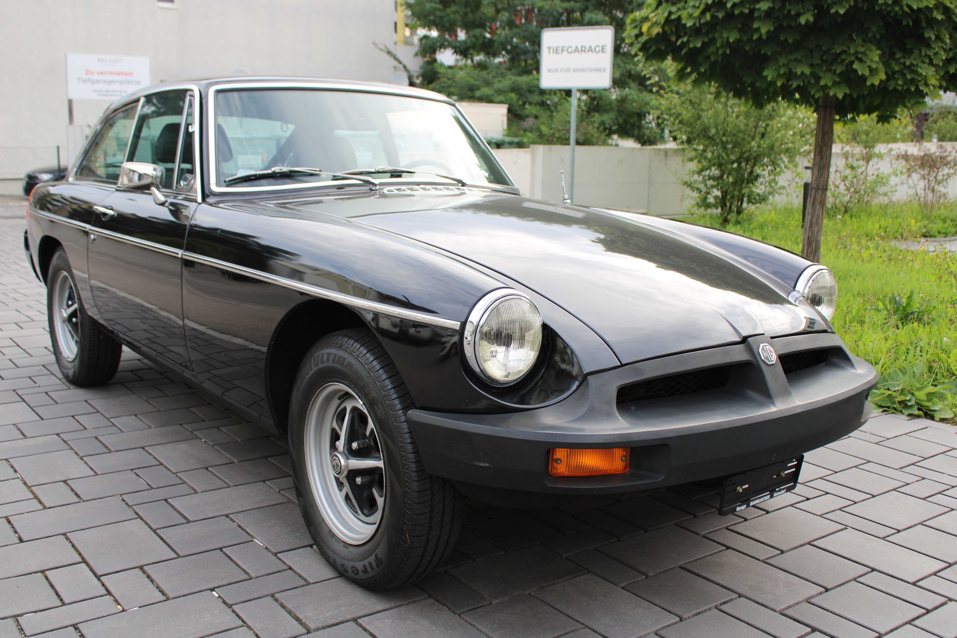 MG BGT BLACK ETITON