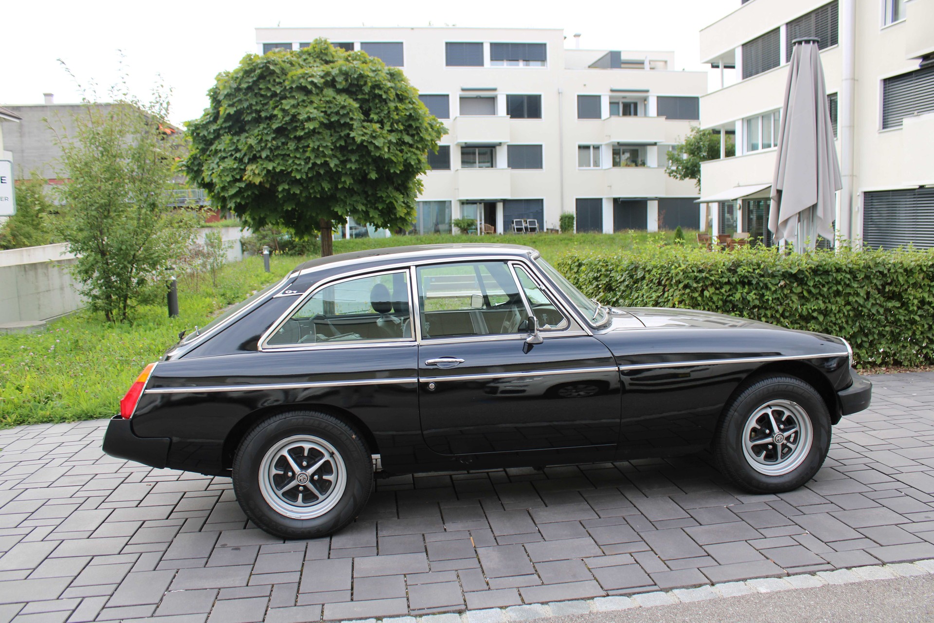 MG BGT BLACK ETITON-image-1