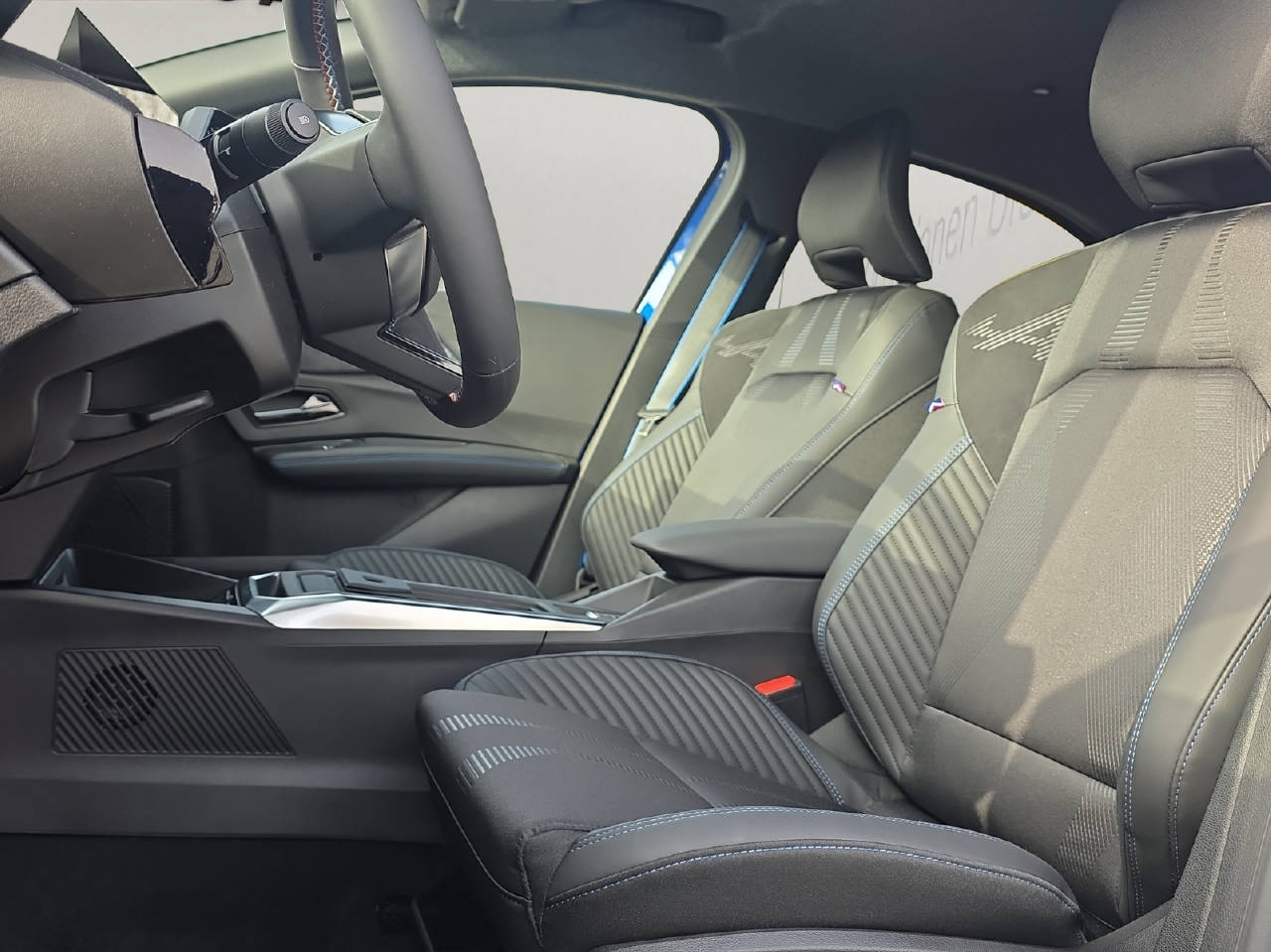 RENAULT Clio 1.8 E-Tech esprit Alpine-image-8