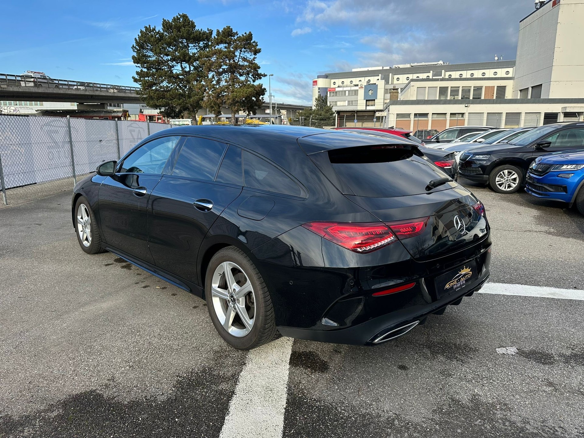 MERCEDES-BENZ CLA Shooting Brake 200 AMG Line 7G-DCT-showroom-element-3