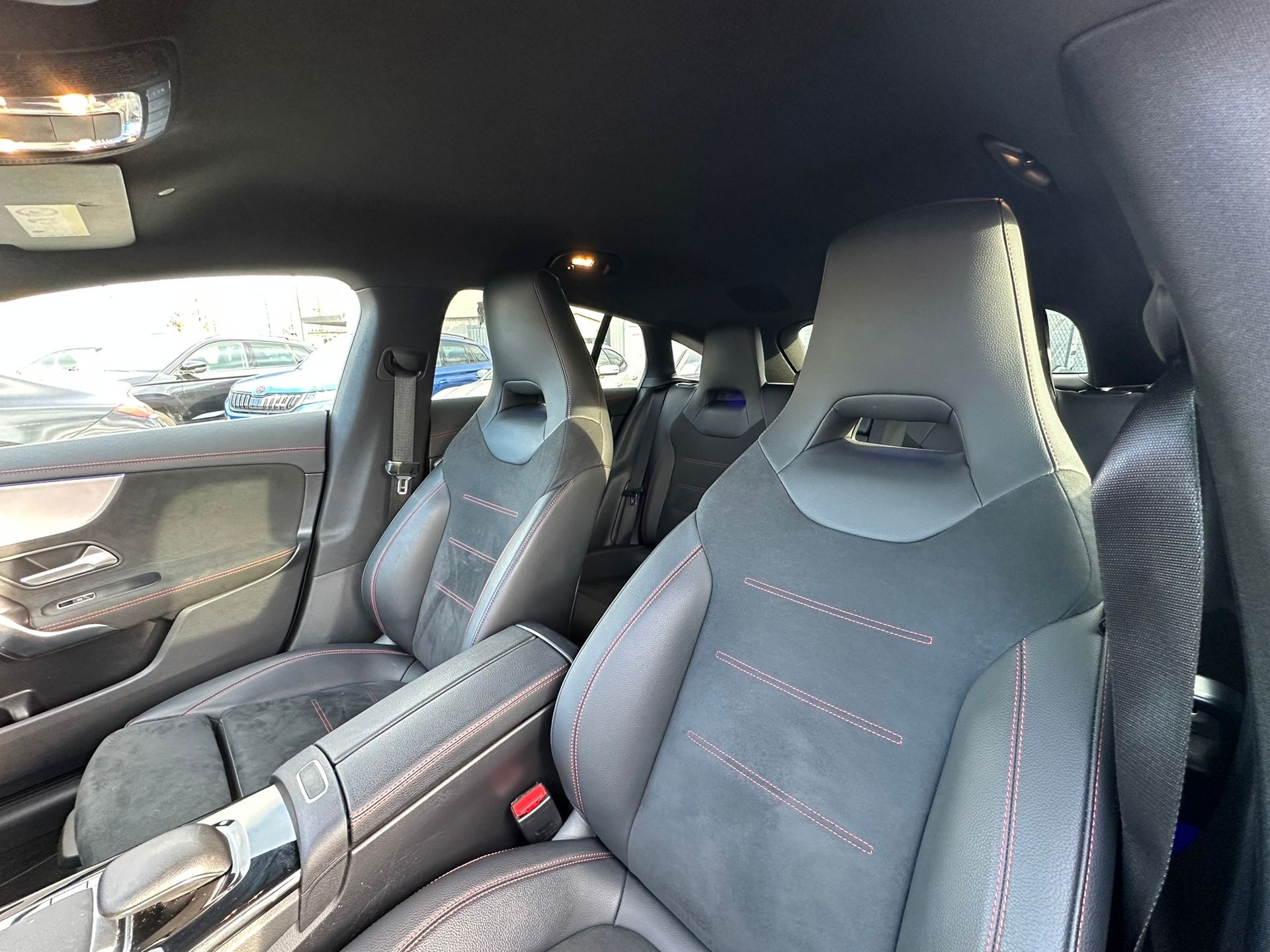 MERCEDES-BENZ CLA Shooting Brake 200 AMG Line 7G-DCT-image-11