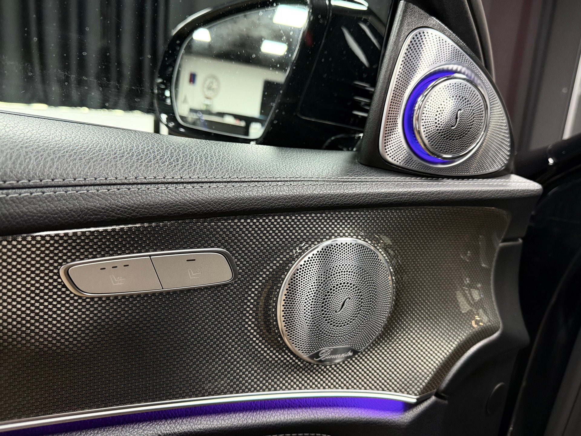 MERCEDES-BENZ E 350 d AMG Line 4Matic 9G-Tronic-image-11