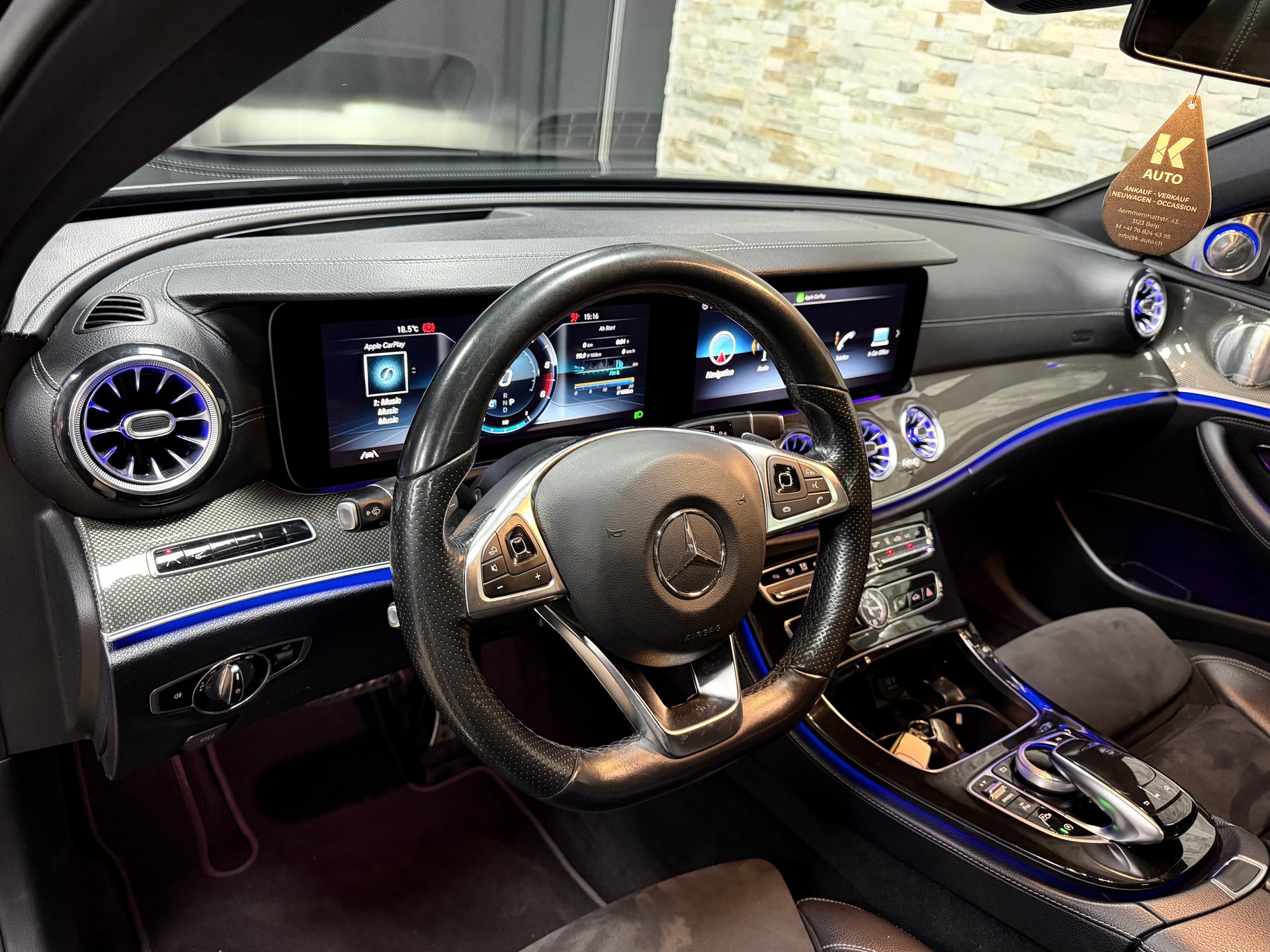 MERCEDES-BENZ E 350 d AMG Line 4Matic 9G-Tronic-image-14