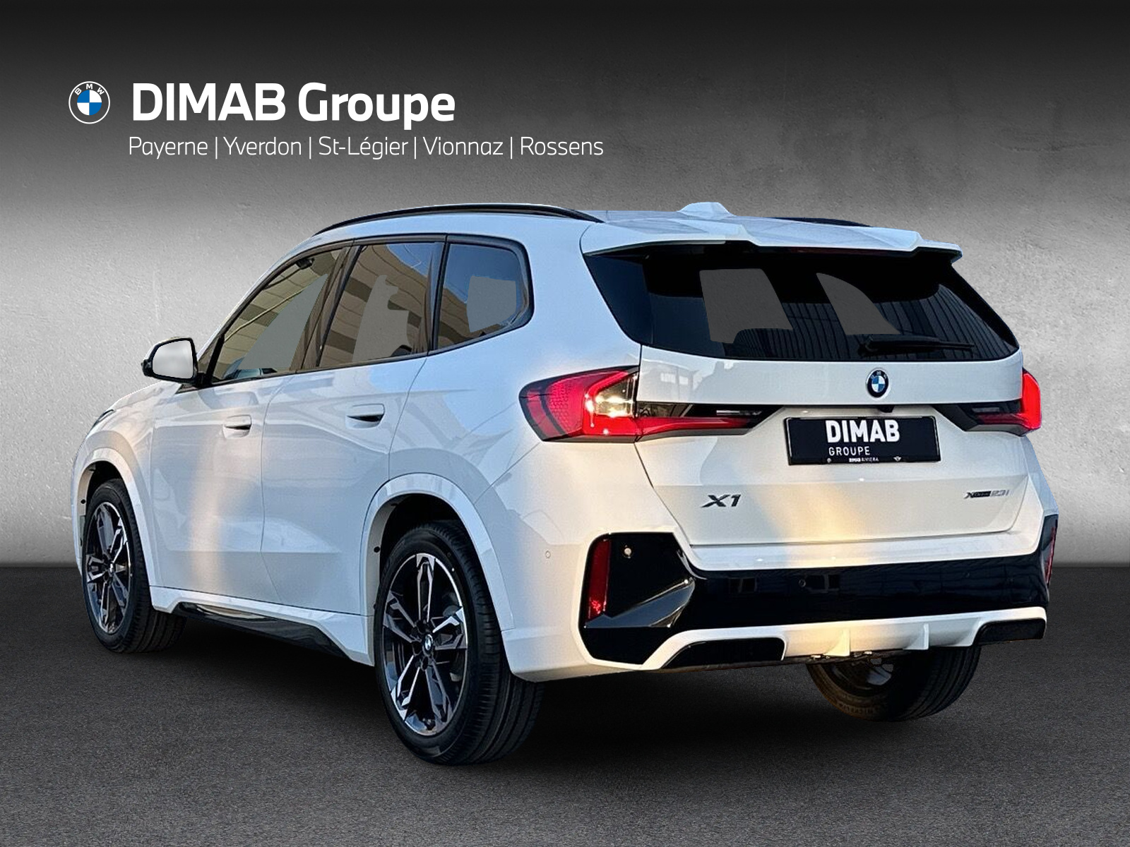 BMW X1 xDrive 23i 48V M Sport Pro-showroom-element-2