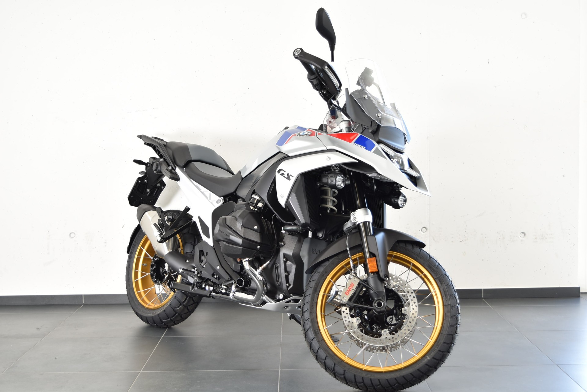 BMW R 1300 GS-image-2
