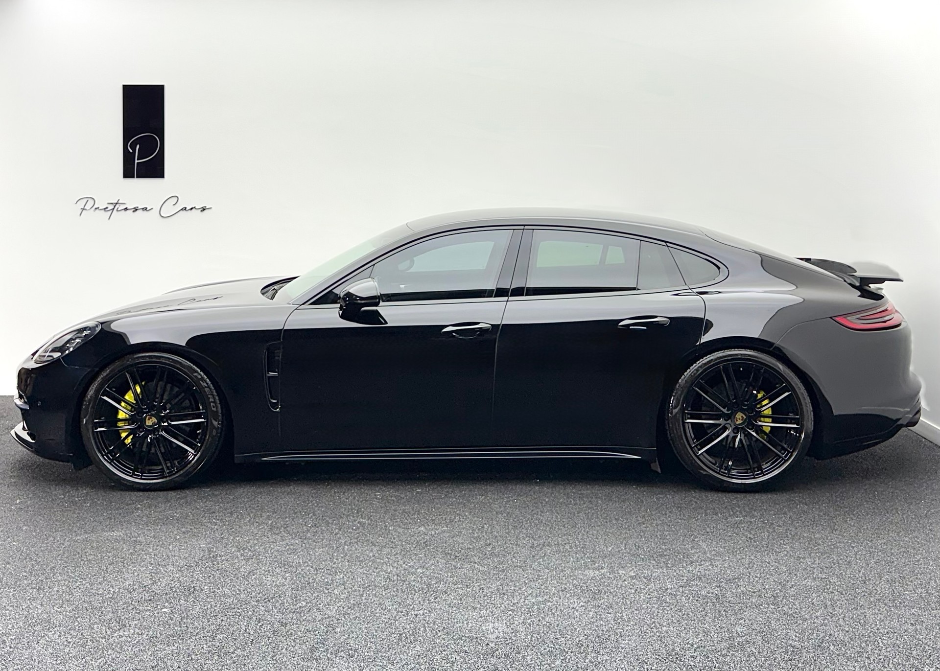 PORSCHE Panamera 4S PDK-showroom-element-3