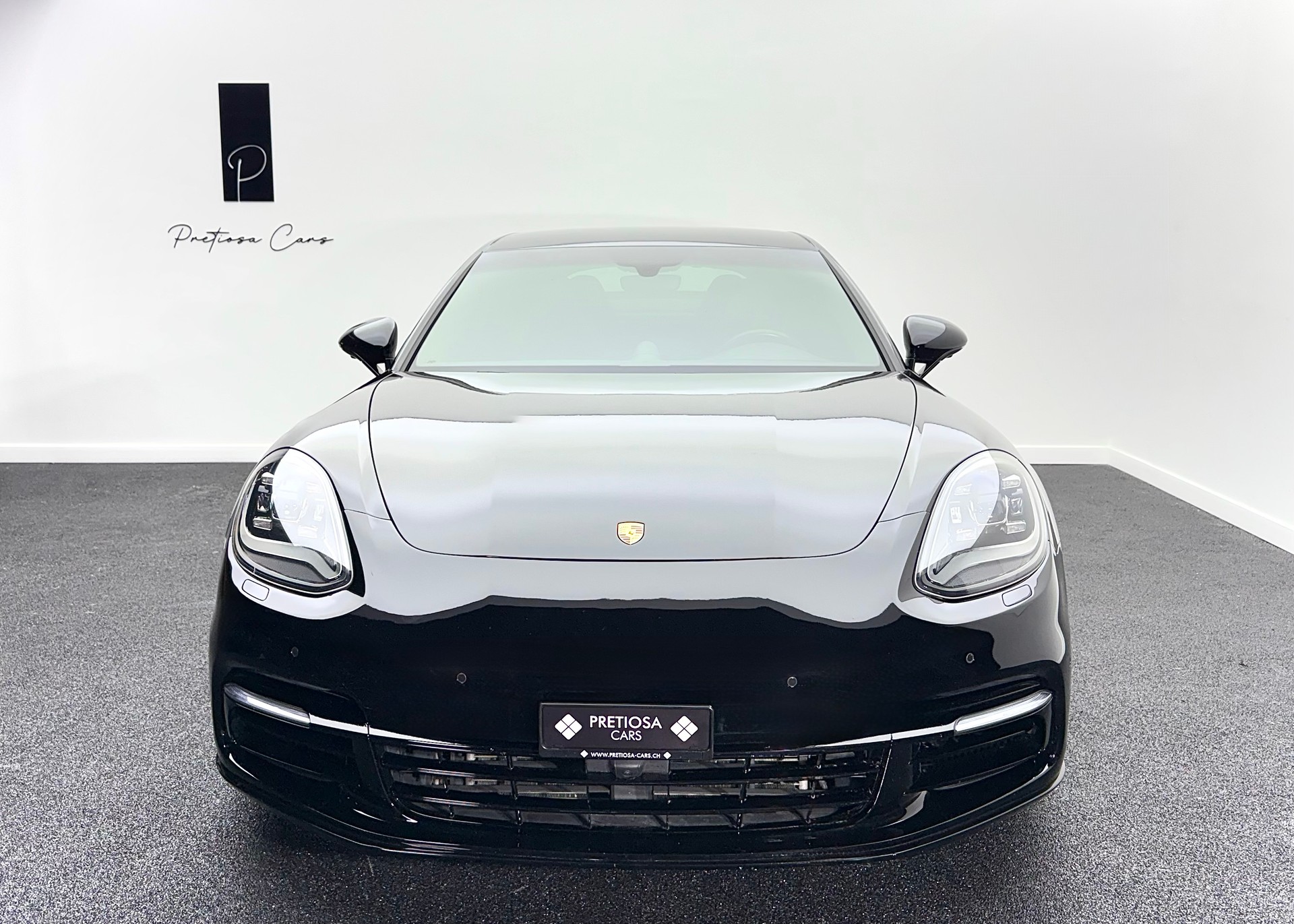 PORSCHE Panamera 4S PDK-showroom-element-2