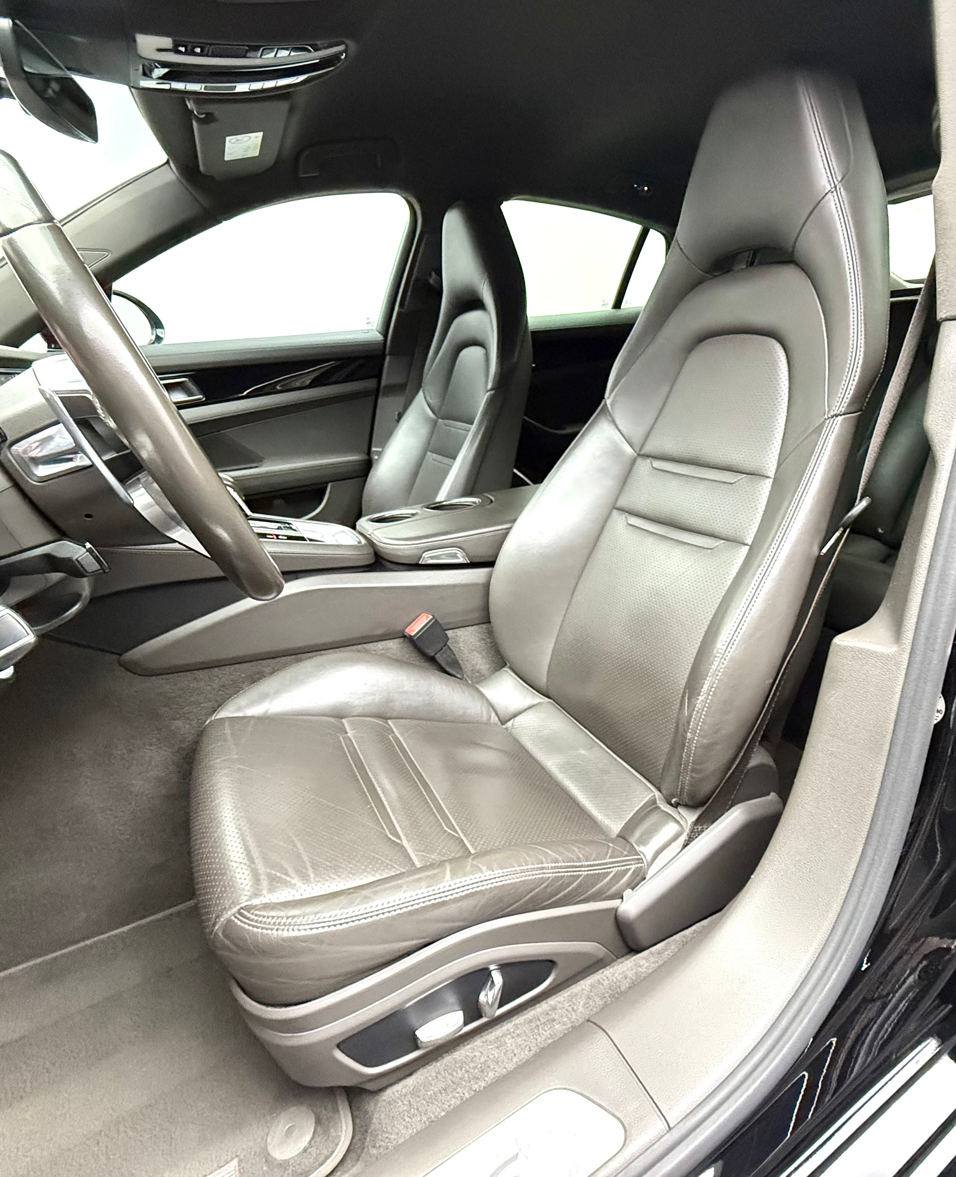 PORSCHE Panamera 4S PDK-image-15
