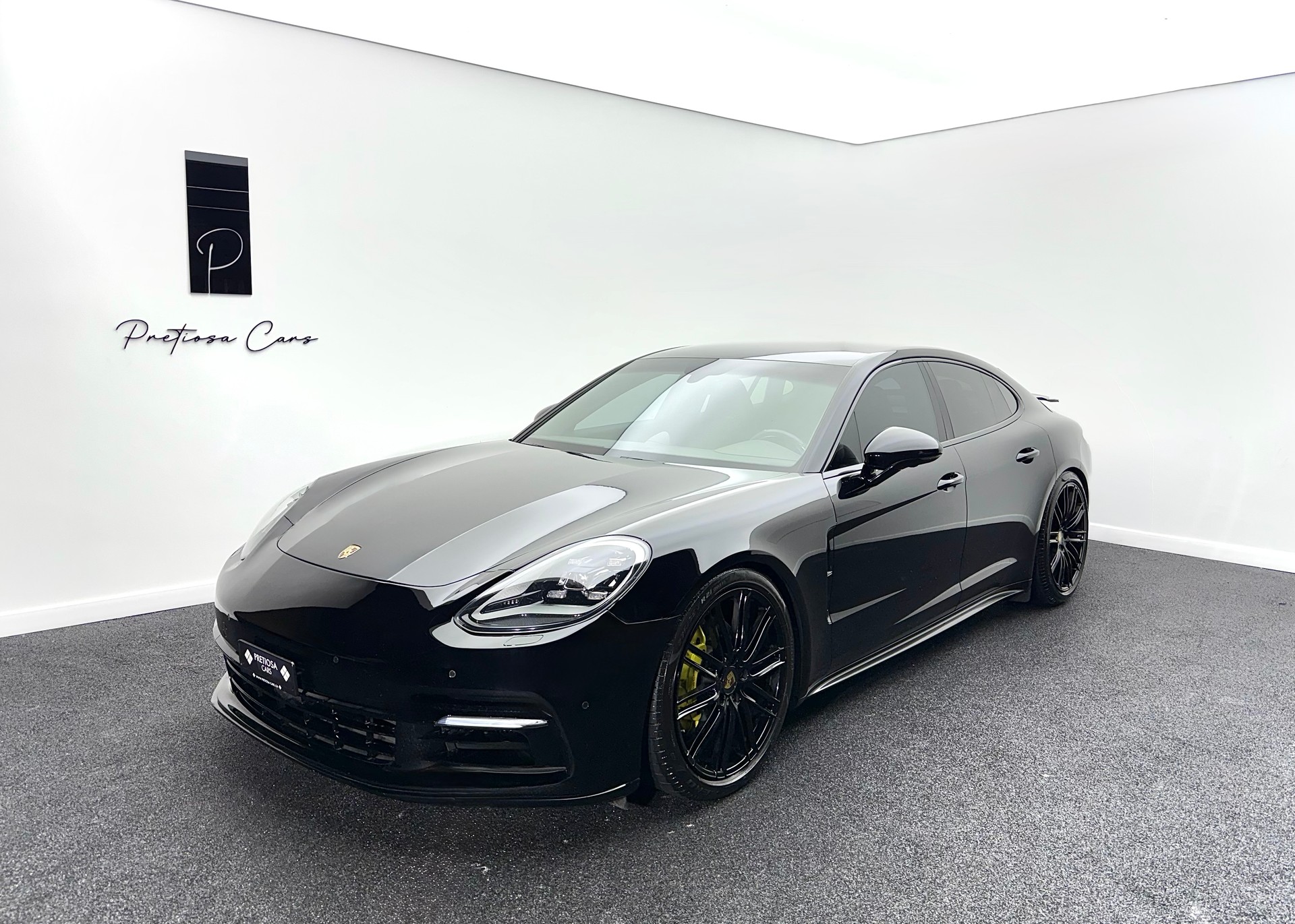 PORSCHE Panamera 4S PDK-showroom-element-1