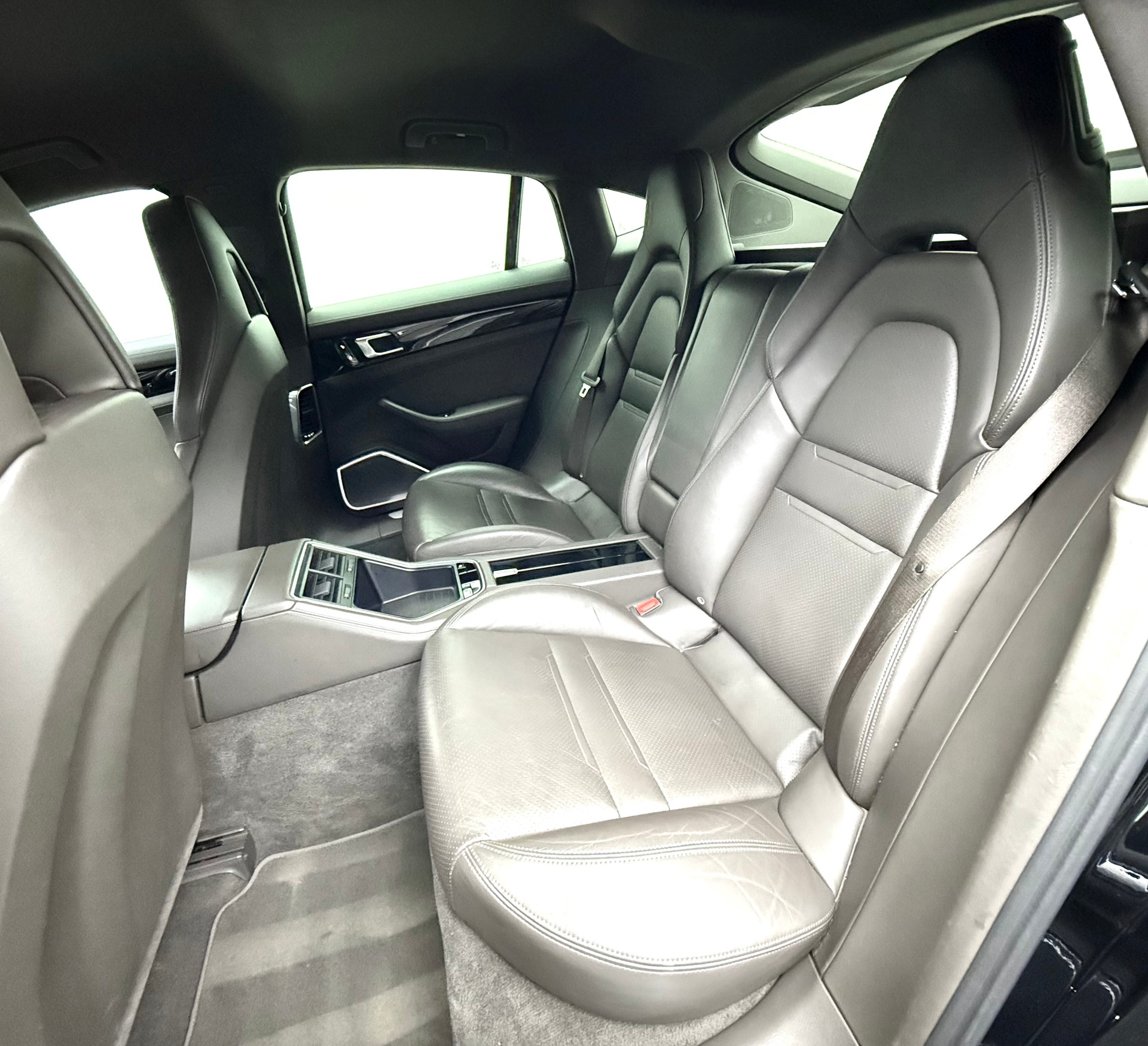 PORSCHE Panamera 4S PDK-image-18