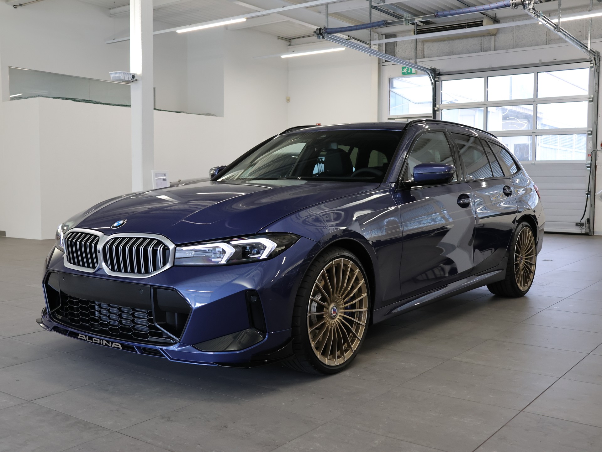 BMW-ALPINA B3 BiTurbo Touring 3.0 xDrive GT Switch-Tronic *Neuwagen mit Tageszulassung* *Top Ausstattung*-showroom-element-3