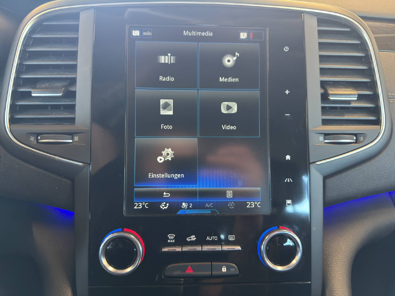 RENAULT Talisman Grandtour Intens TCe 225 EDC PF-image-11