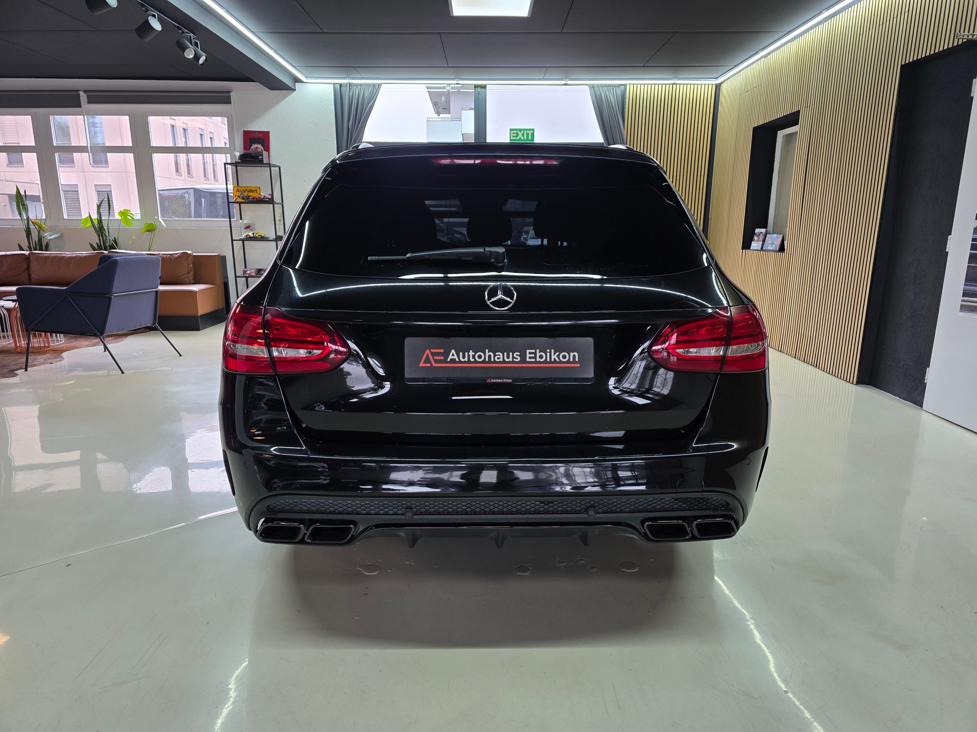 MERCEDES-BENZ C 63 AMG Speedshift-image-5