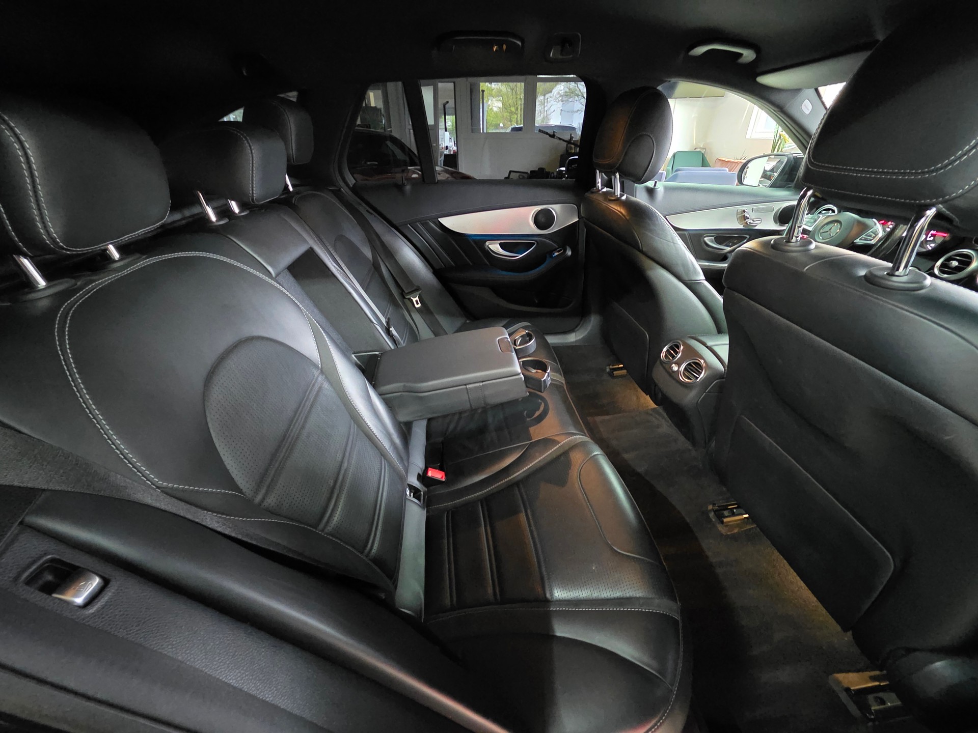 MERCEDES-BENZ C 63 AMG Speedshift-image-15
