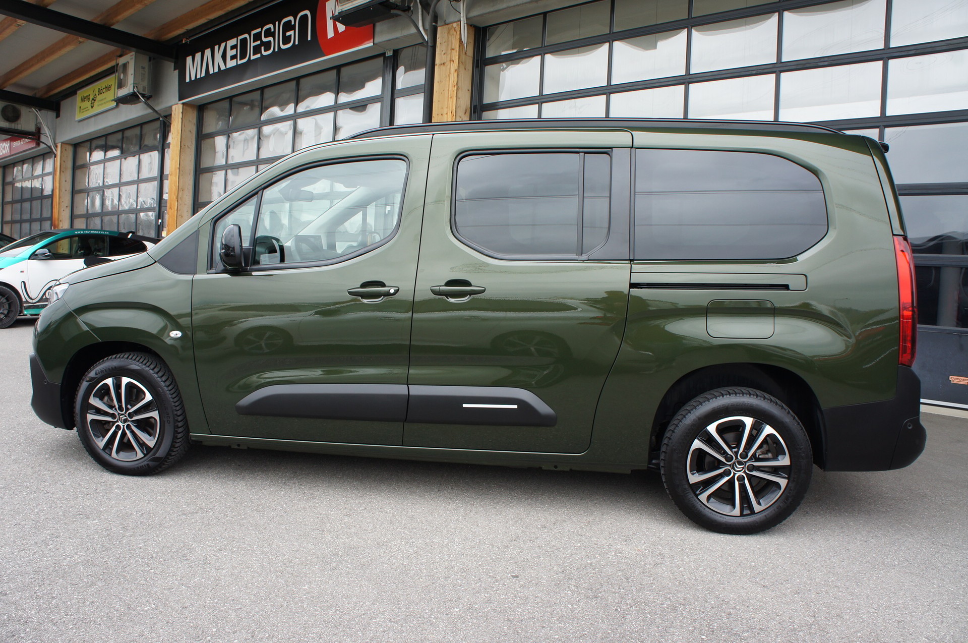 CITROEN Berlingo XL 1.5 BlueHDi 7 Plätze Max EAT8-showroom-element-1
