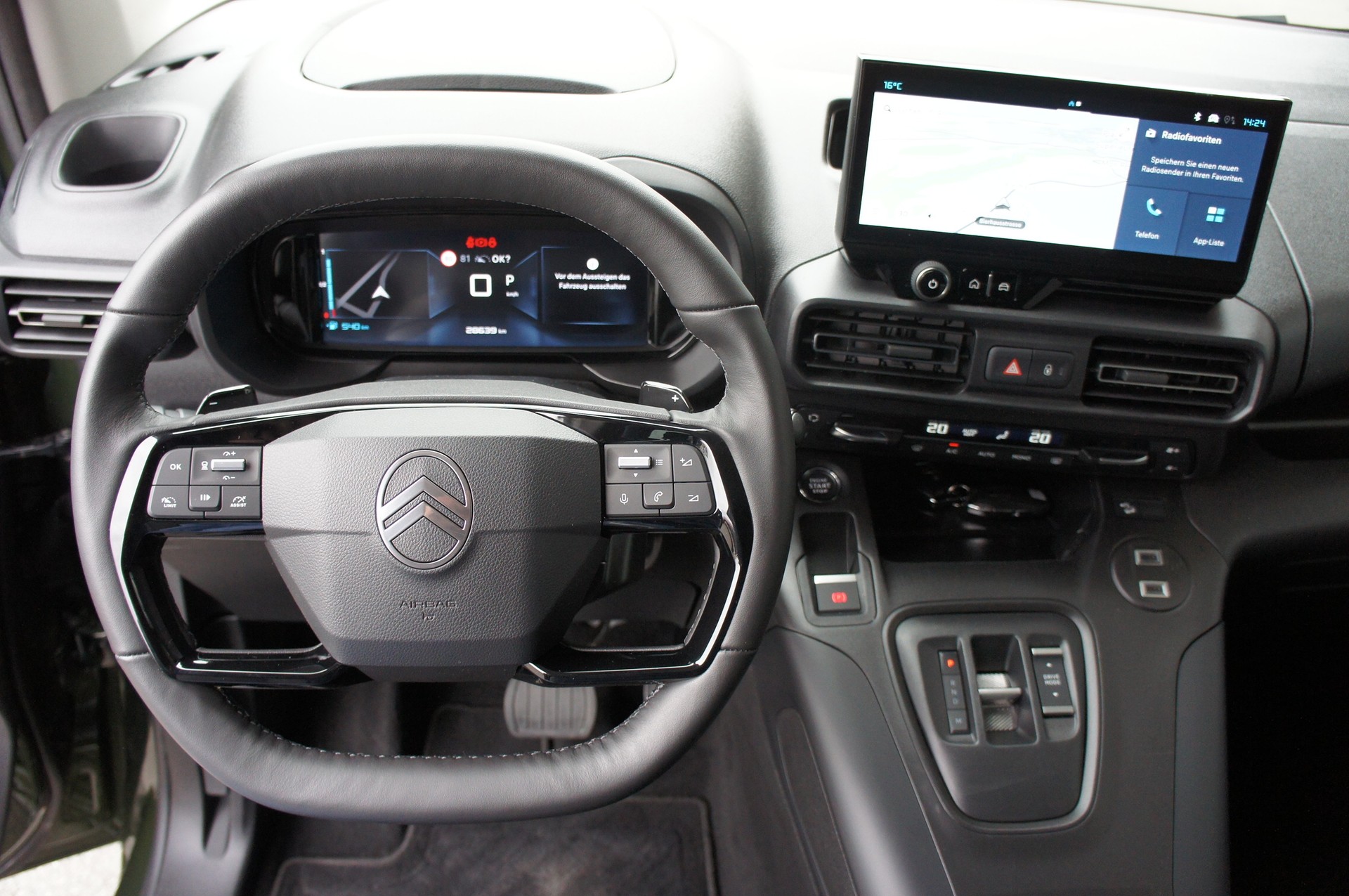 CITROEN Berlingo XL 1.5 BlueHDi 7 Plätze Max EAT8-image-22