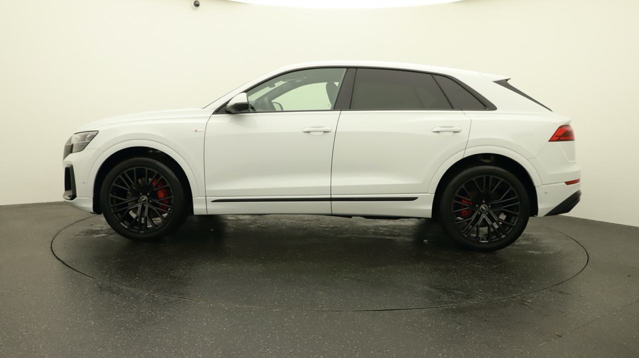 AUDI Q8 SUV TDI quattro 210 kW S line-showroom-element-1