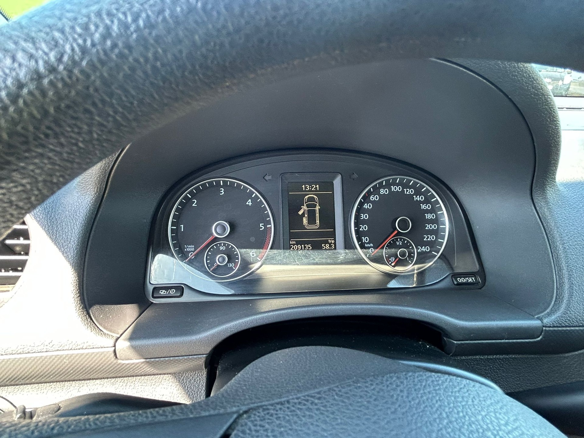 VW Caddy Maxi 1.6 TDI CR Trendline DSG-image-25