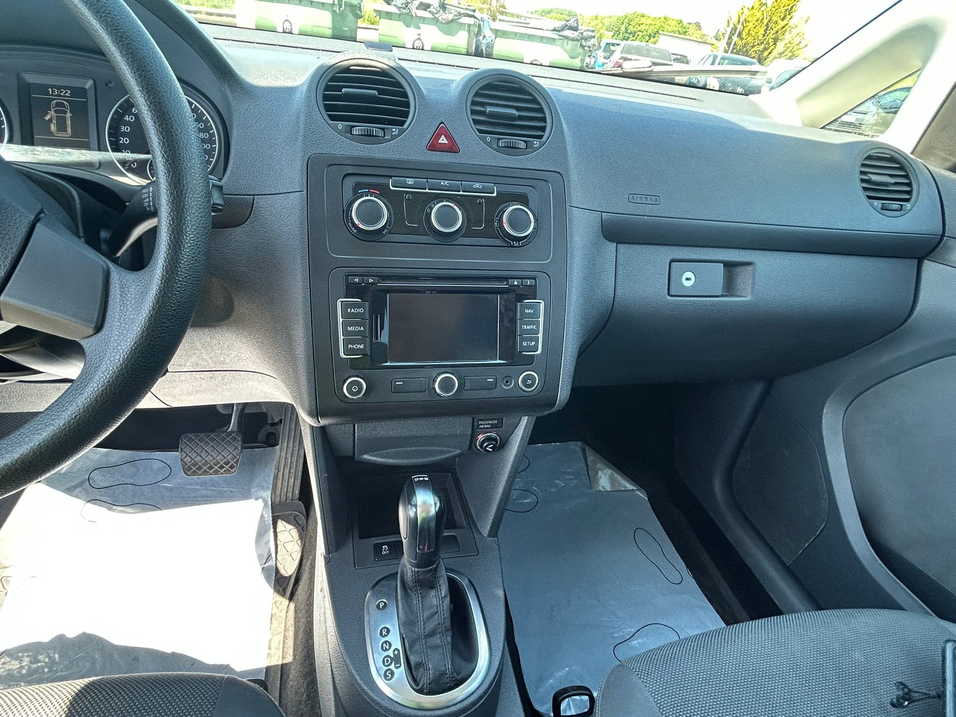 VW Caddy Maxi 1.6 TDI CR Trendline DSG-image-24