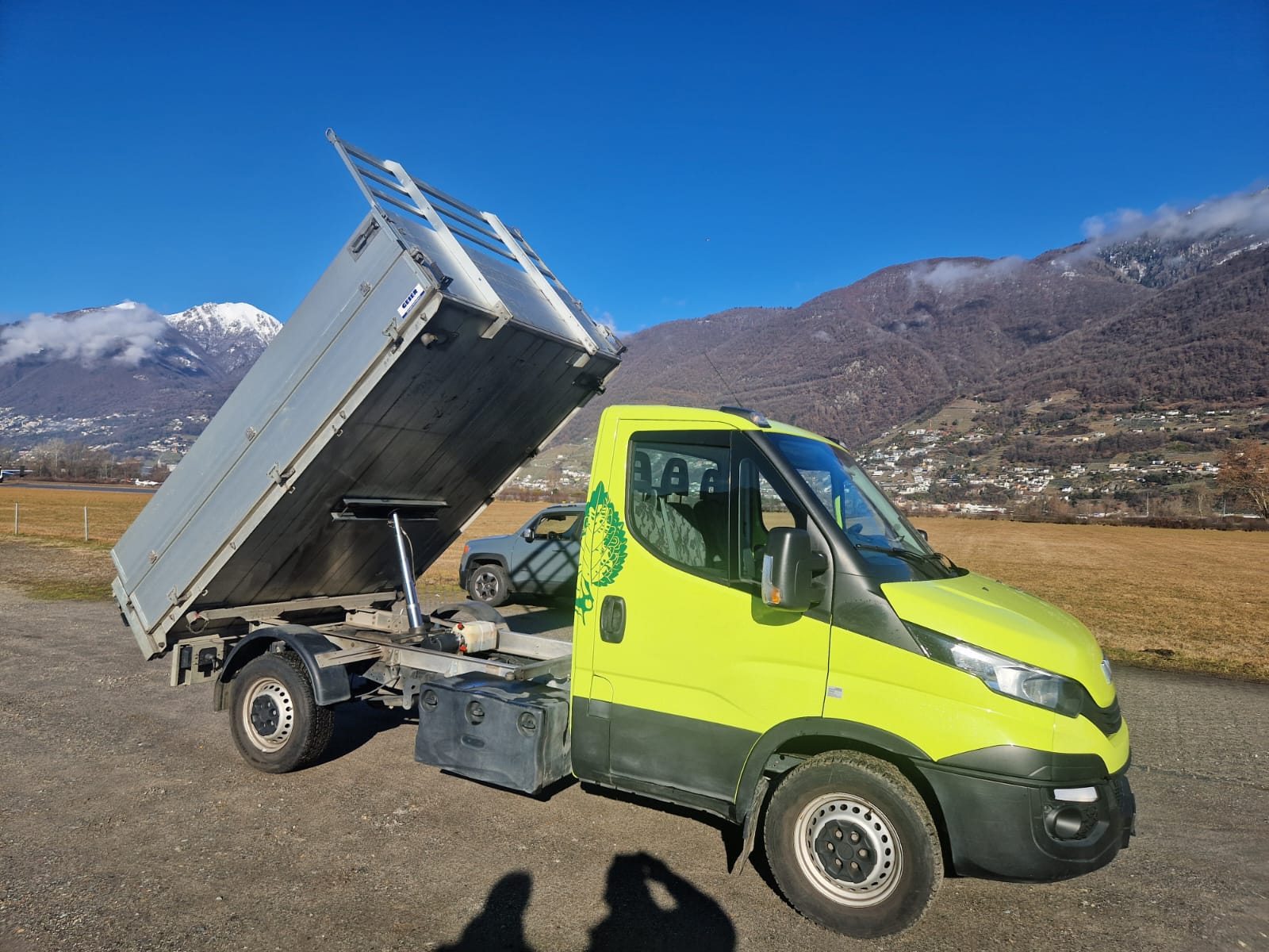 IVECO DAILY 35 S 16 Ponte Ribaltabile 3 Lati in Alluminio CARICO UTILE KG, 1210 - Gancio Traino KG. 3500
